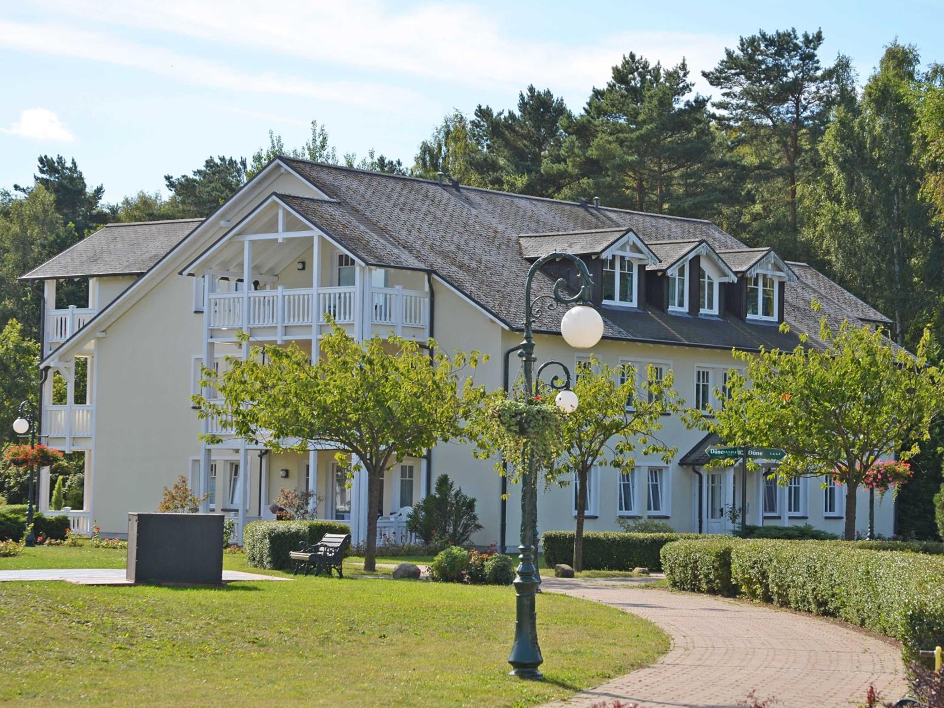 Dünenpark Binz - Wohnung 222 mit Terrasse strandnah
