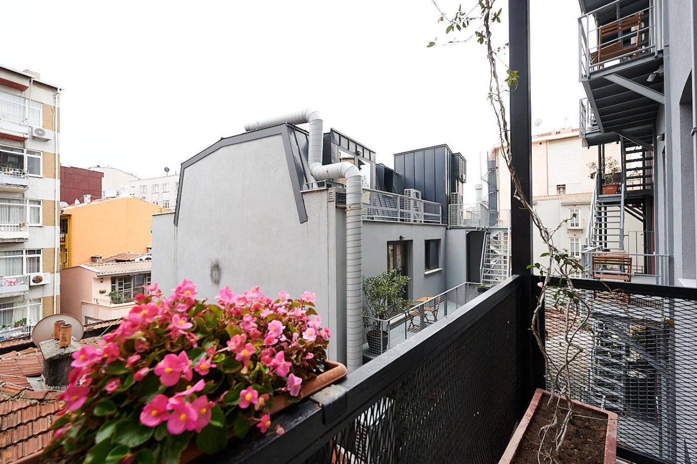 Faik Pasha Otelleri Özel Kategori Beyoğlu İstanbul - Image 173