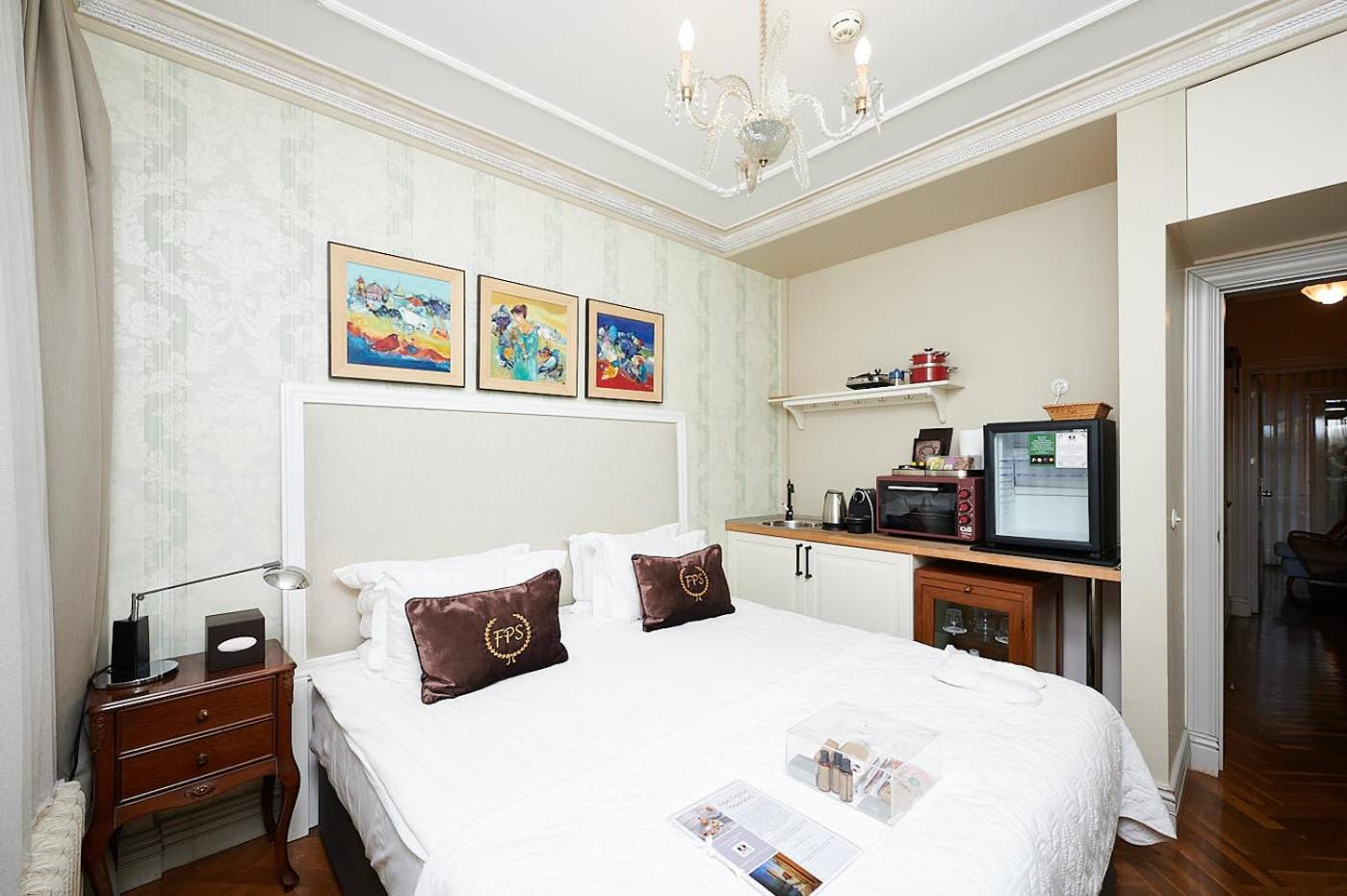 Faik Pasha Otelleri Özel Kategori Beyoğlu İstanbul - Image 29