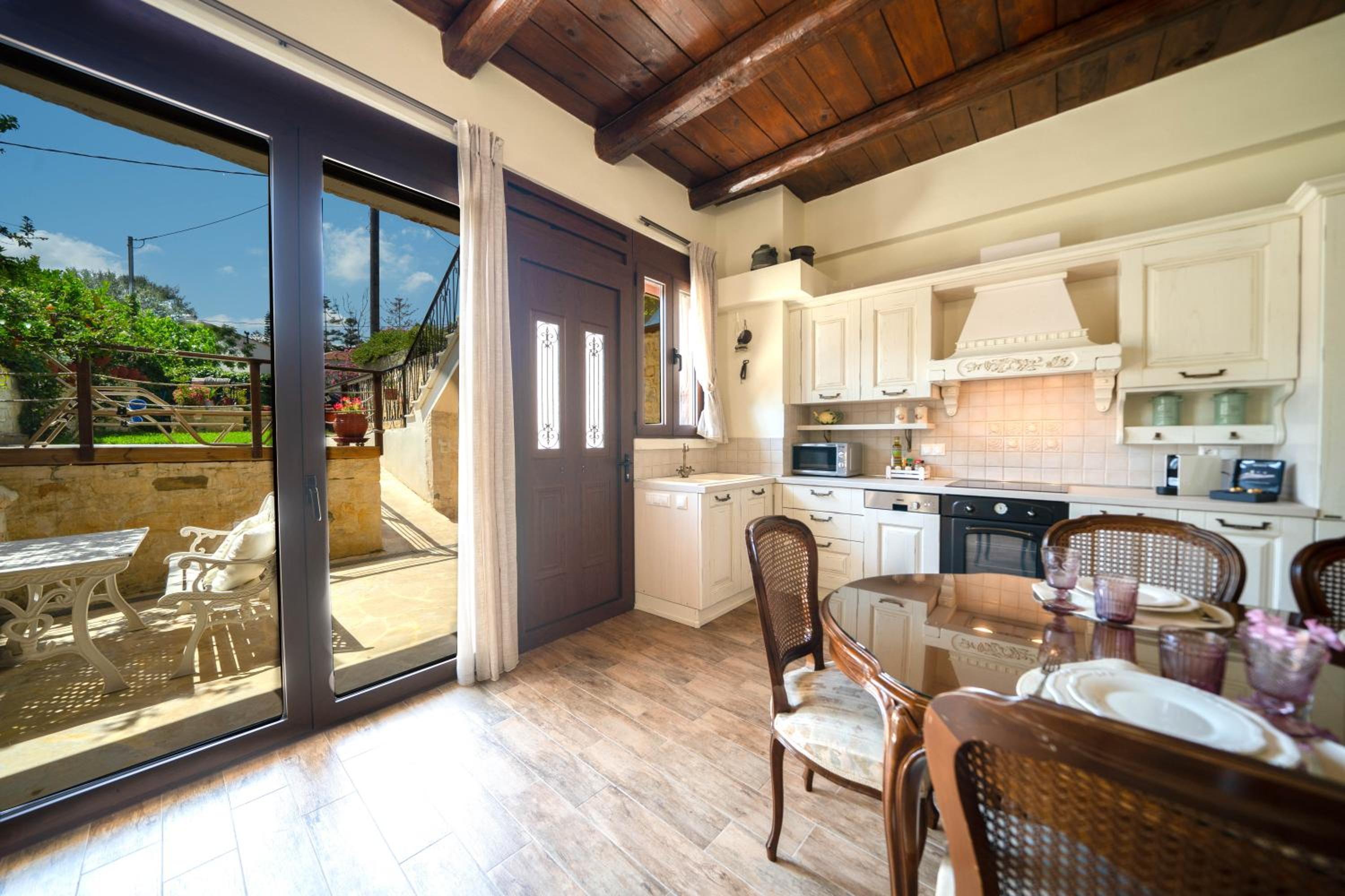 Arhontariki Luxury Apartment