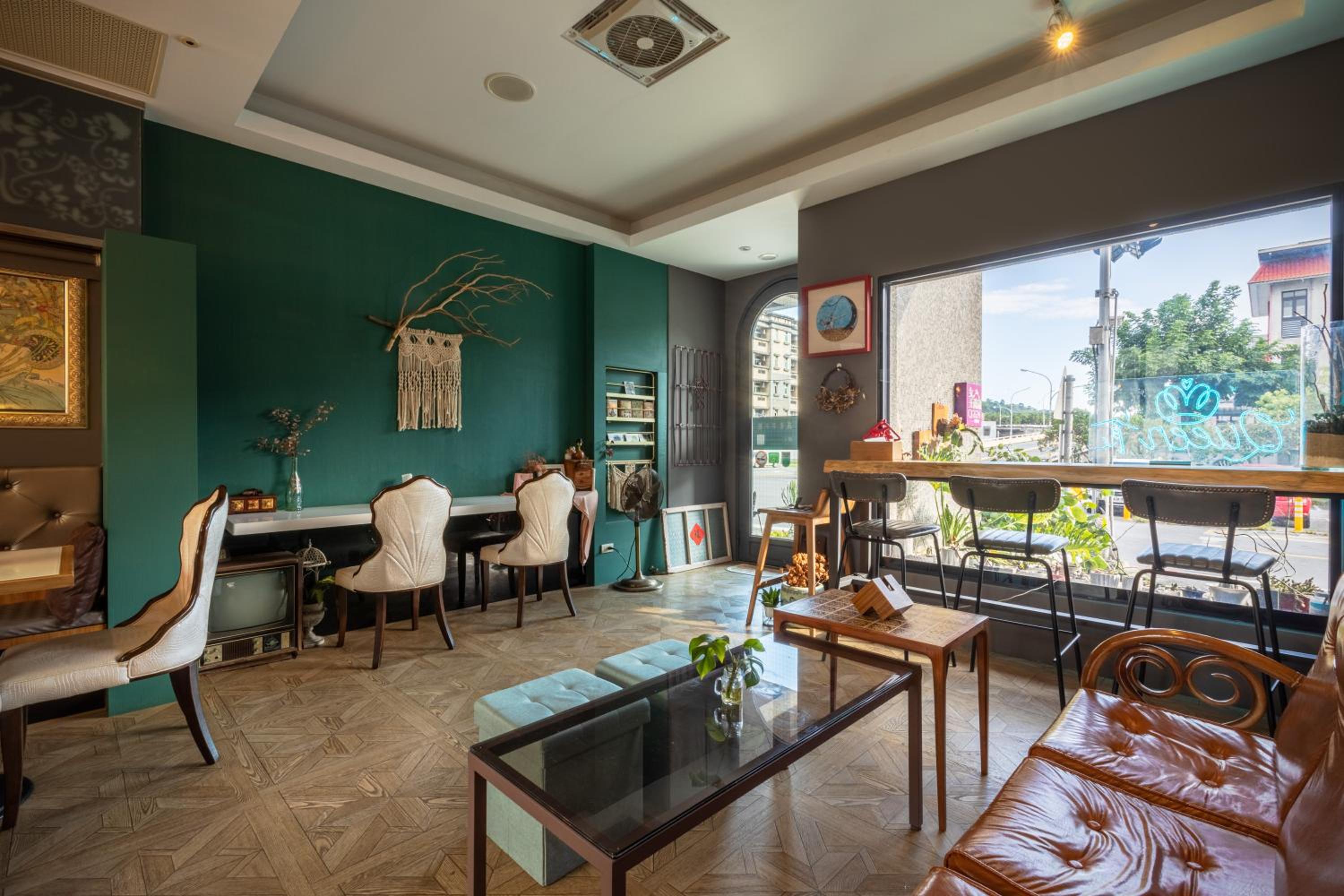 lounge