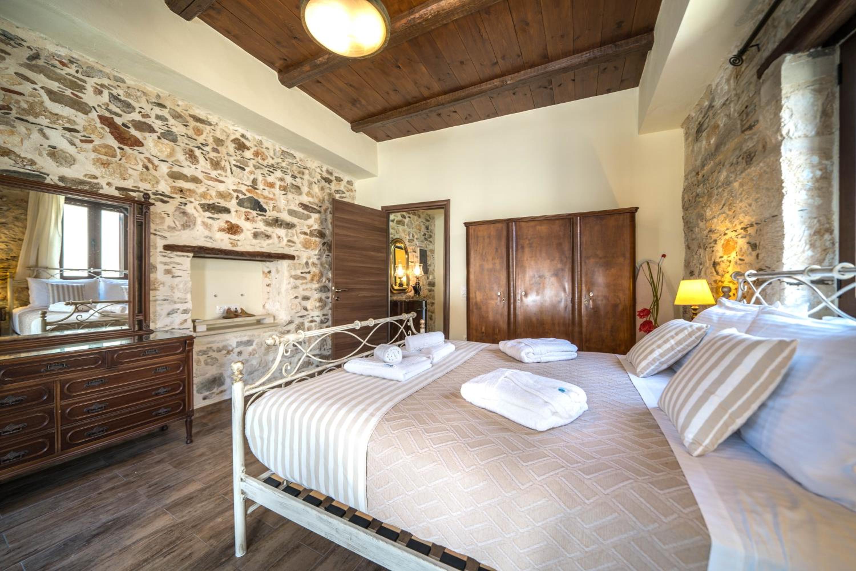 Arhontariki Luxury Apartment