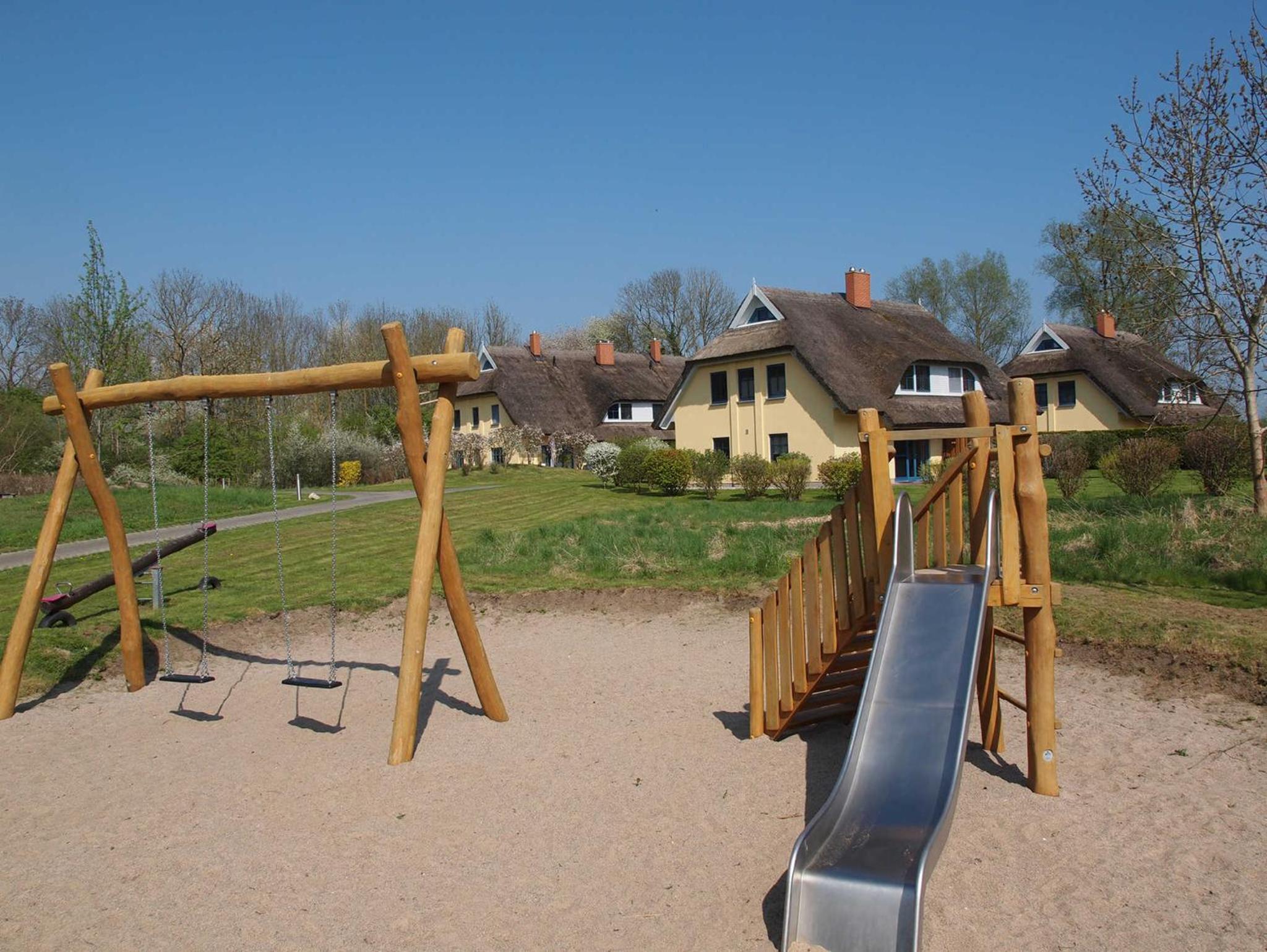 Sonniges Reetdachhaus