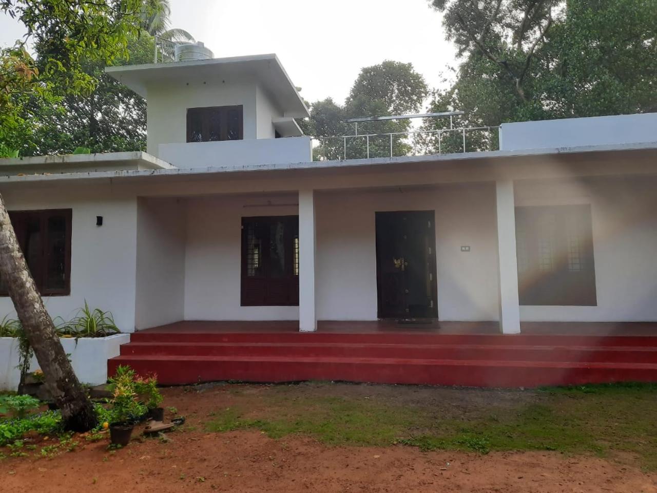 Louis Garden Homestay view 3