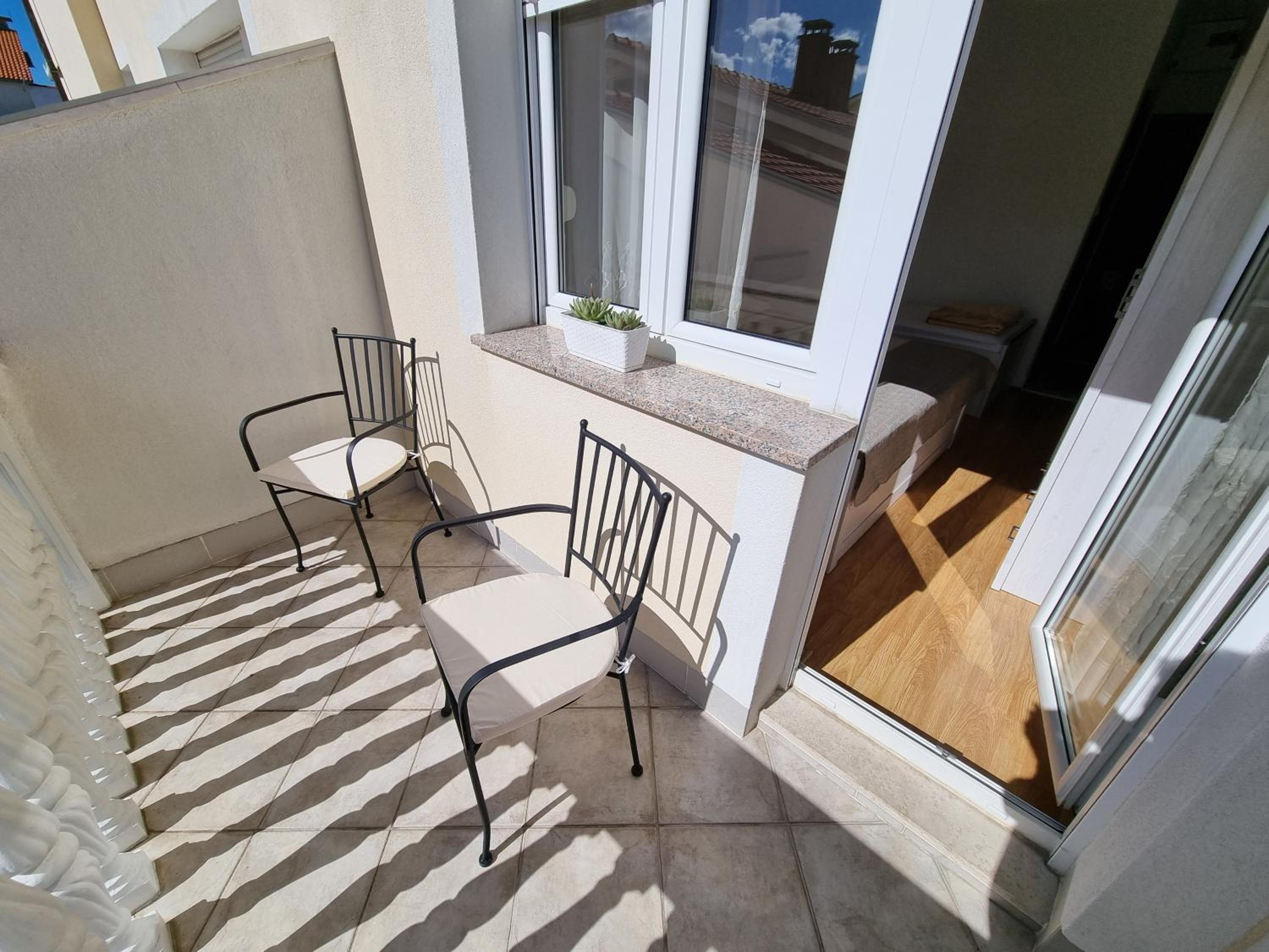CHIARA Apartments with balcony