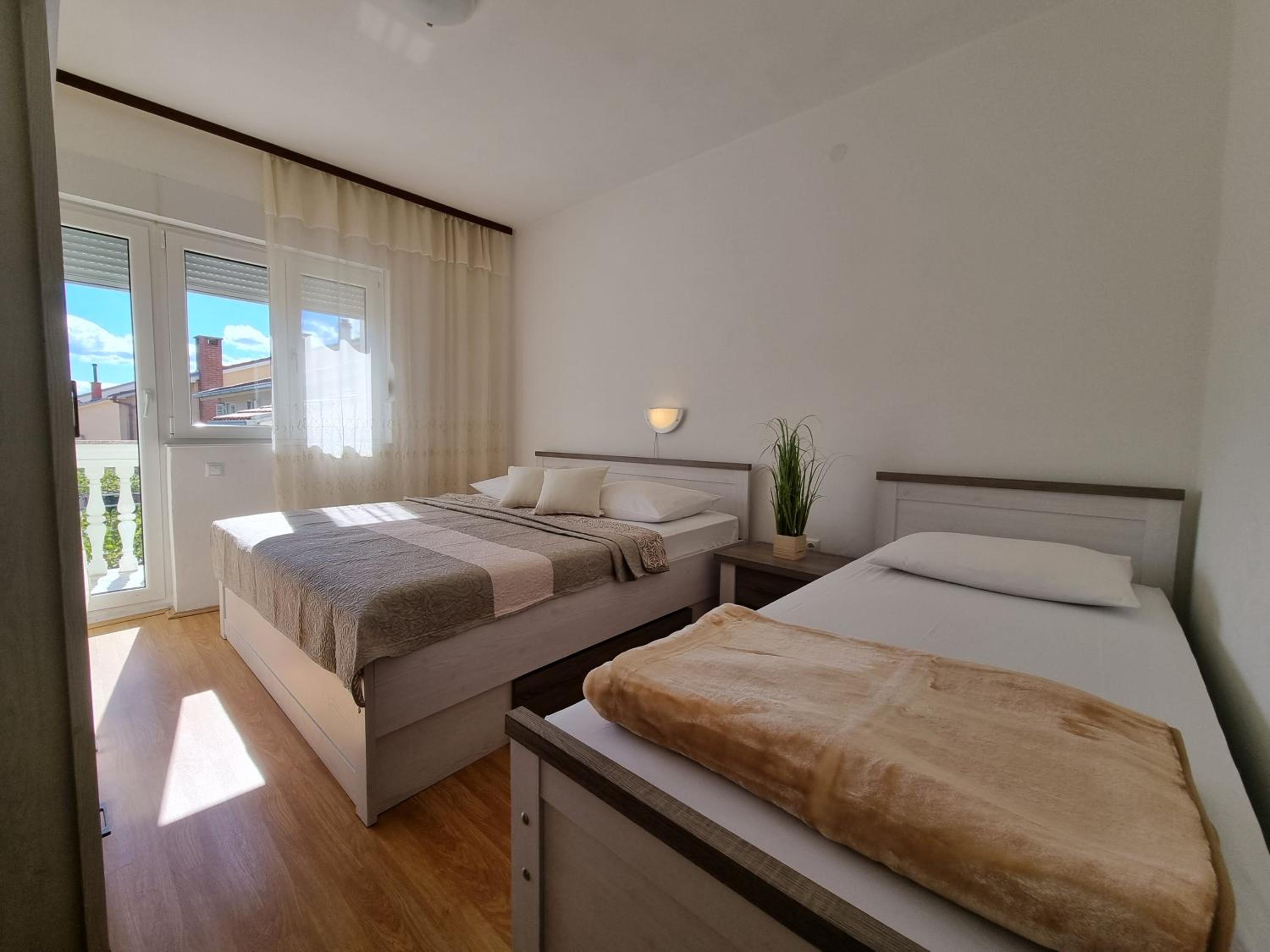 CHIARA Apartments with balcony