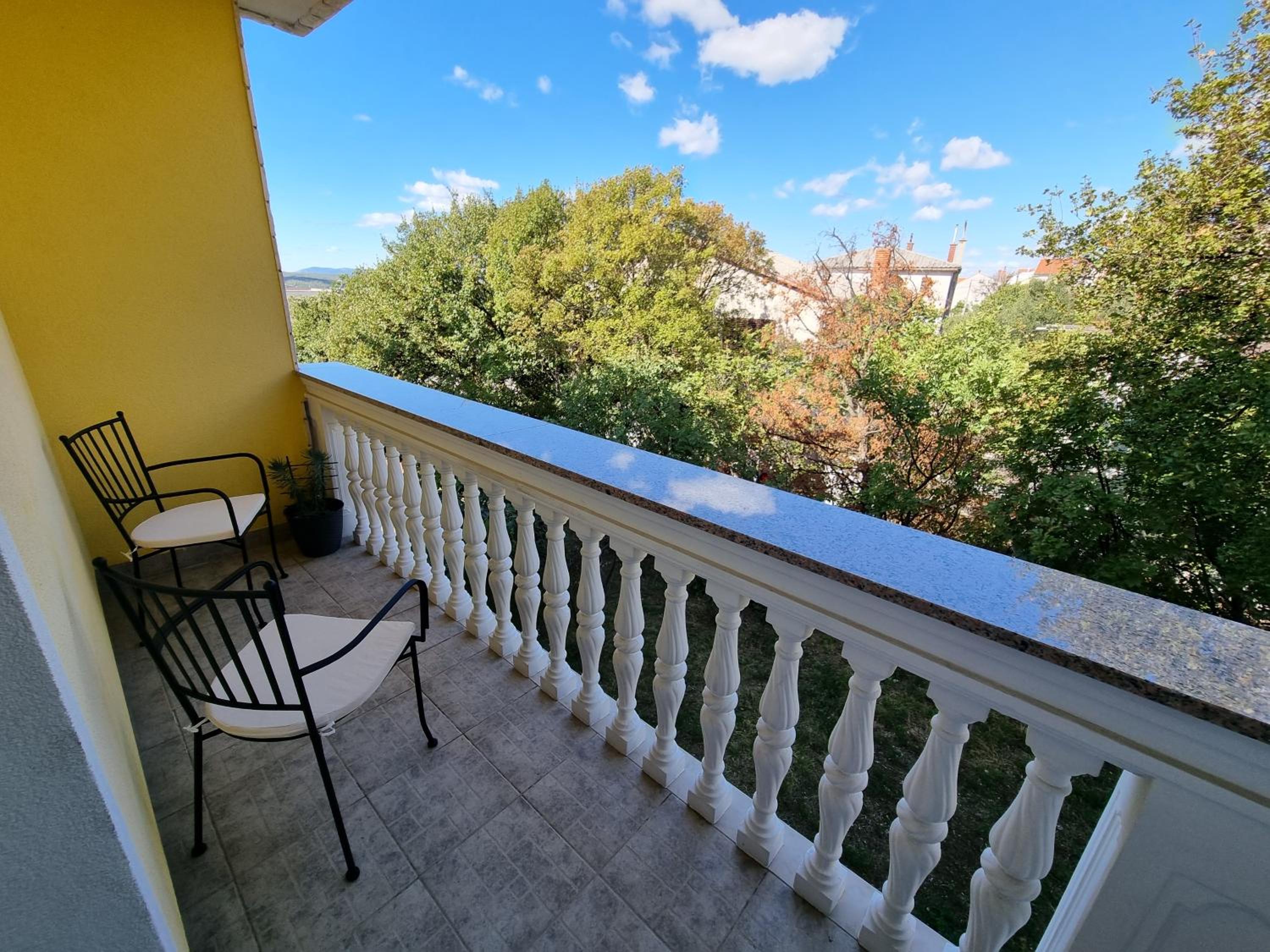CHIARA Apartments with balcony
