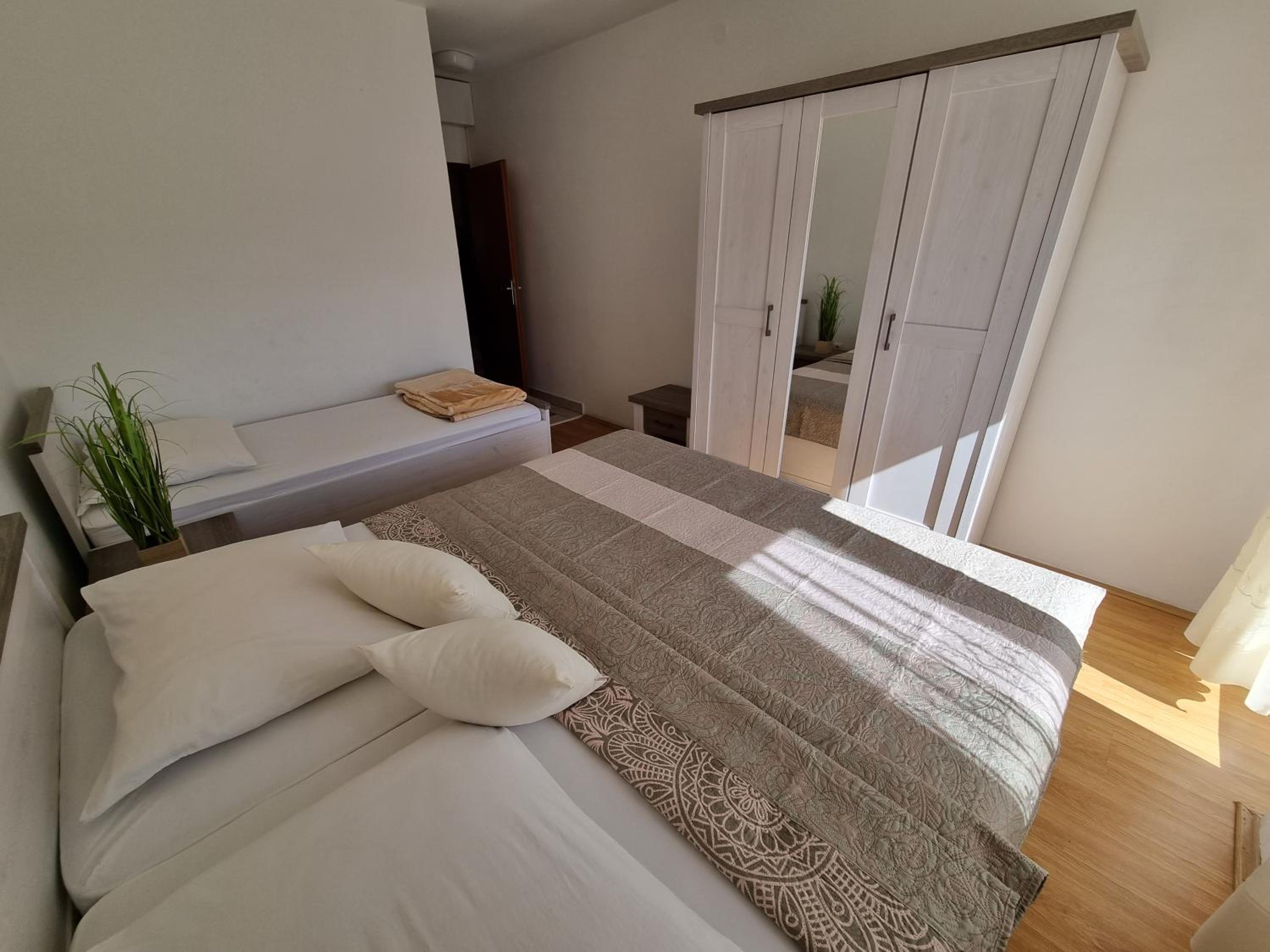 CHIARA Apartments with balcony