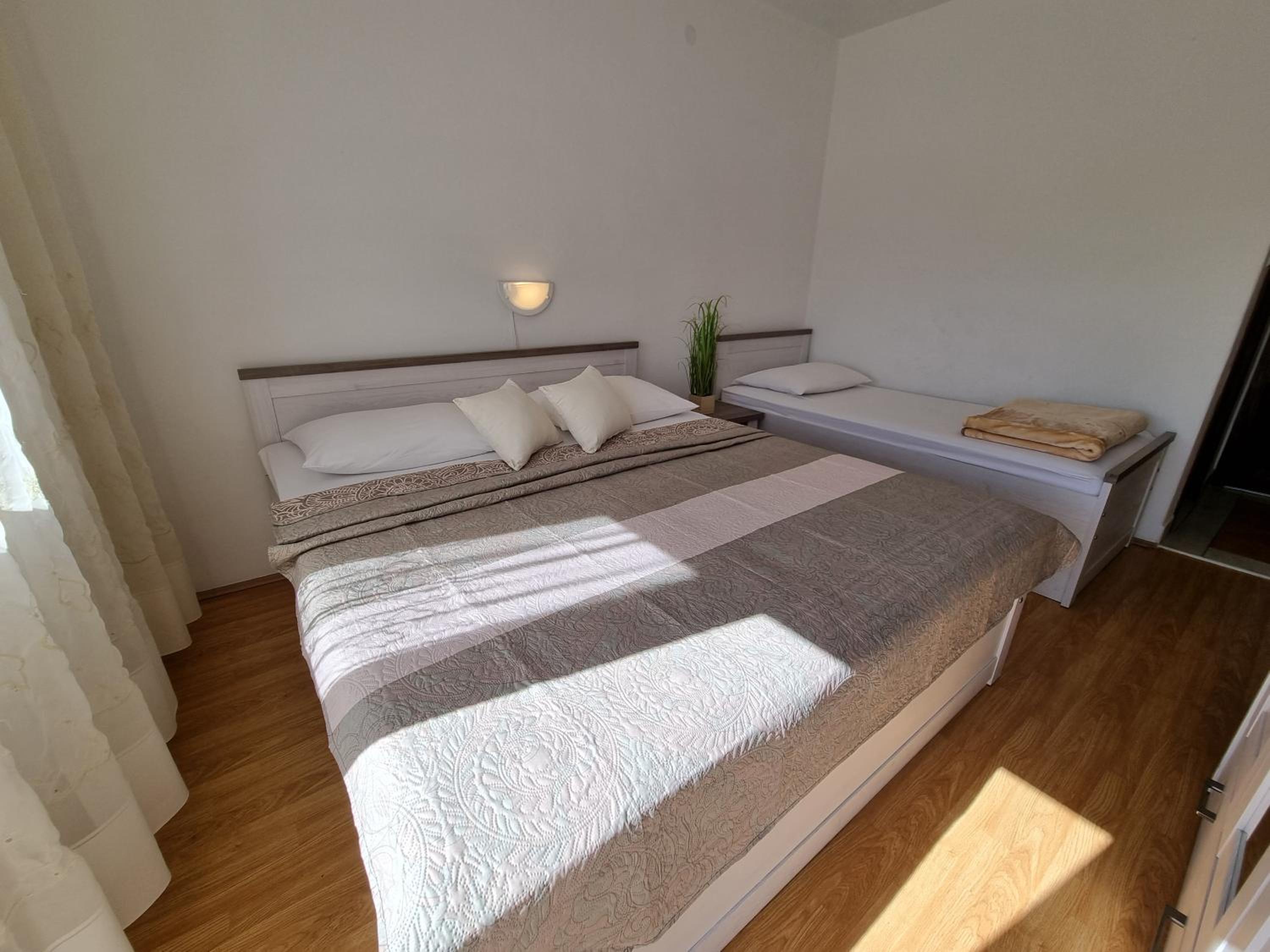 CHIARA Apartments with balcony