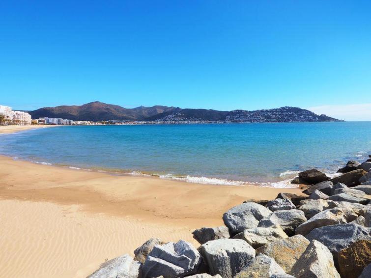 Royal Marine playa calme et cosy