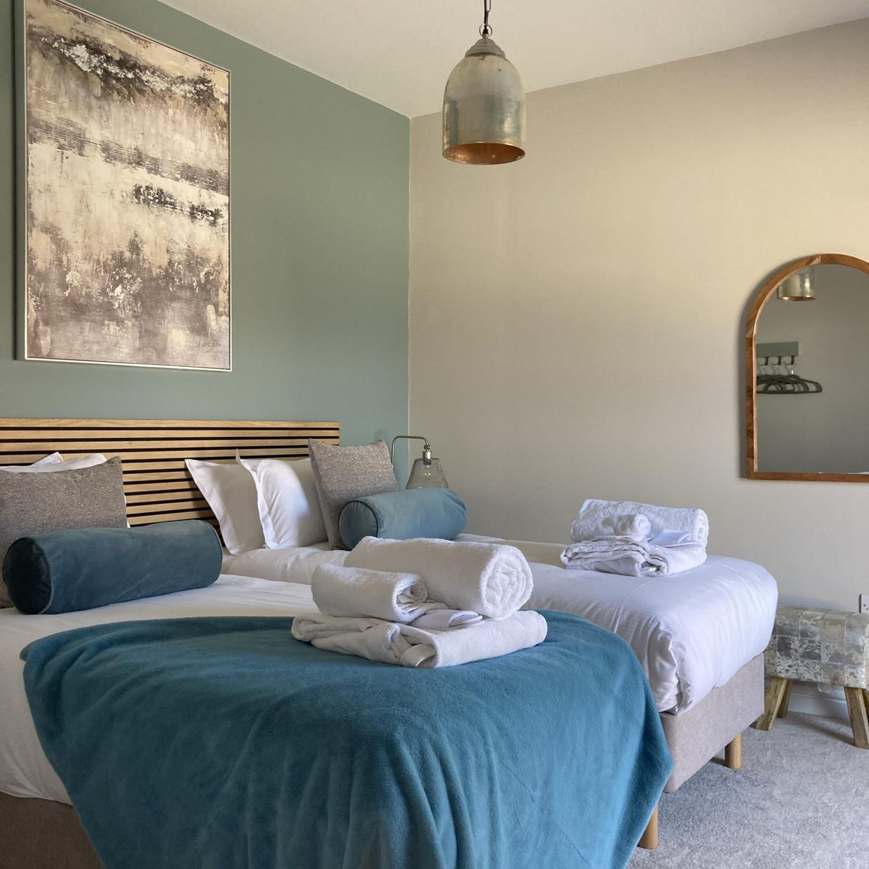 Blue Iris Cottage, Ashlin Farm Barns view 5