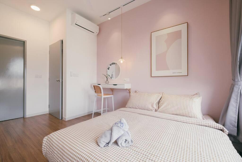 NEW!Pink Sweet Nordic Velocity MRT MVertica