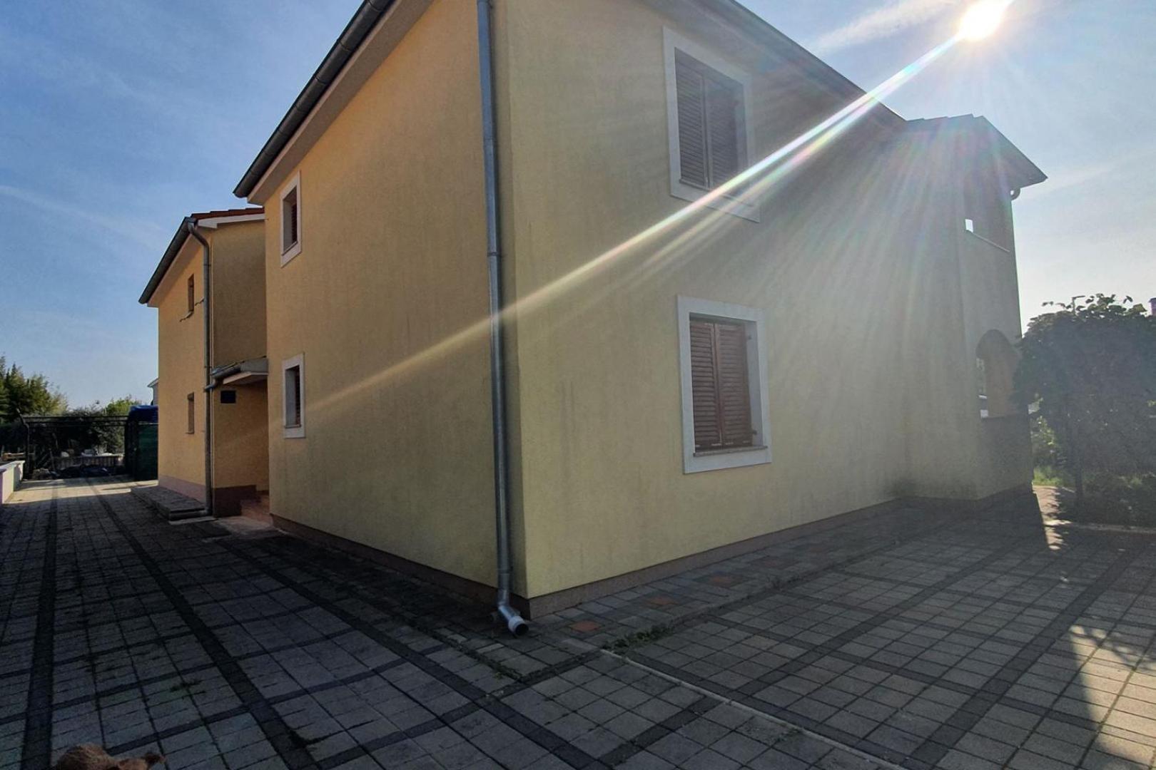 Apartment Marija for three Persons Valbandon close to the beach view 4