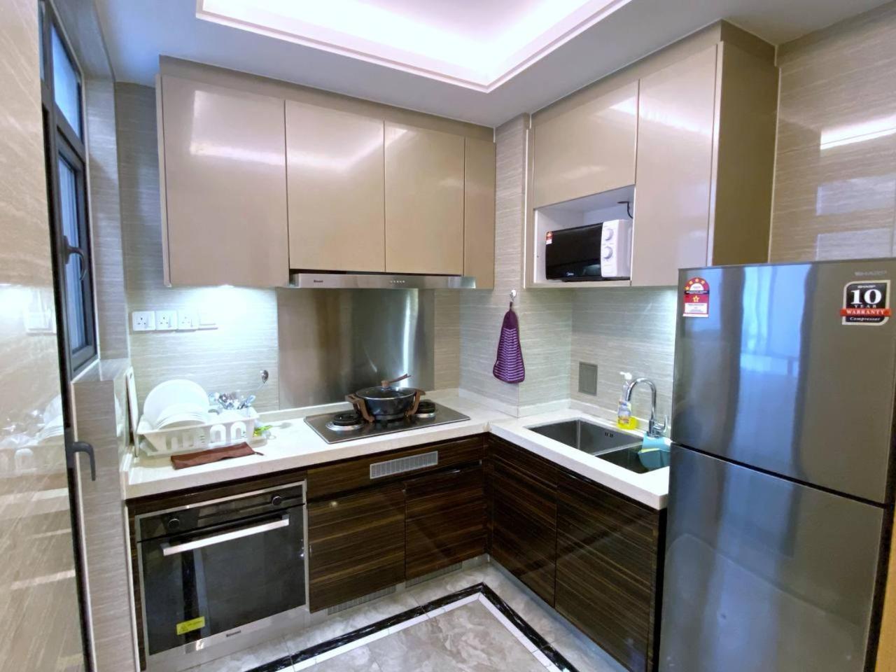 R&F Princess Cove JB Apartment Suites By SC Homestay