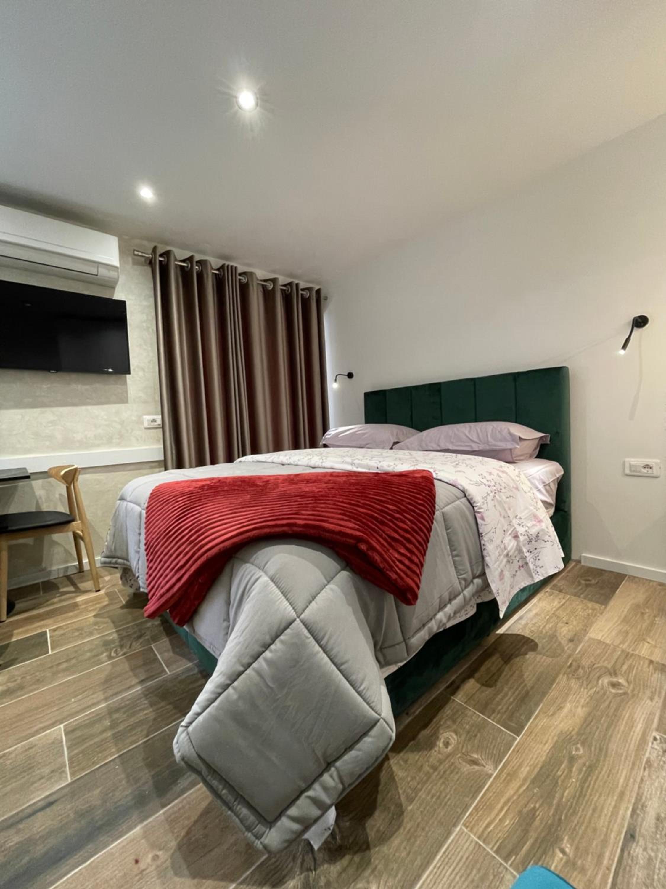 Le petite Studio Apartments - ENJOY TRAVEL