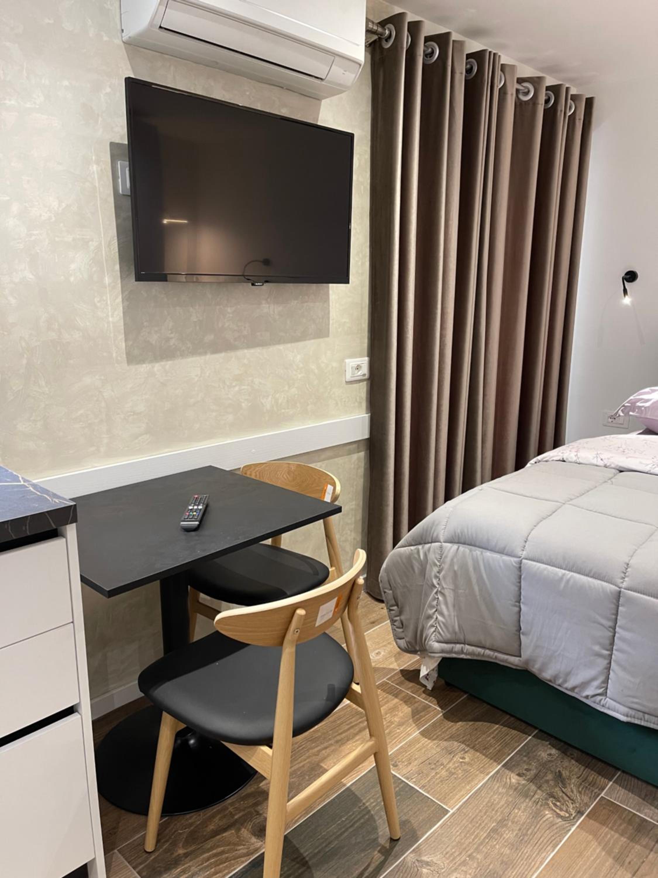 Le petite Studio Apartments - ENJOY TRAVEL
