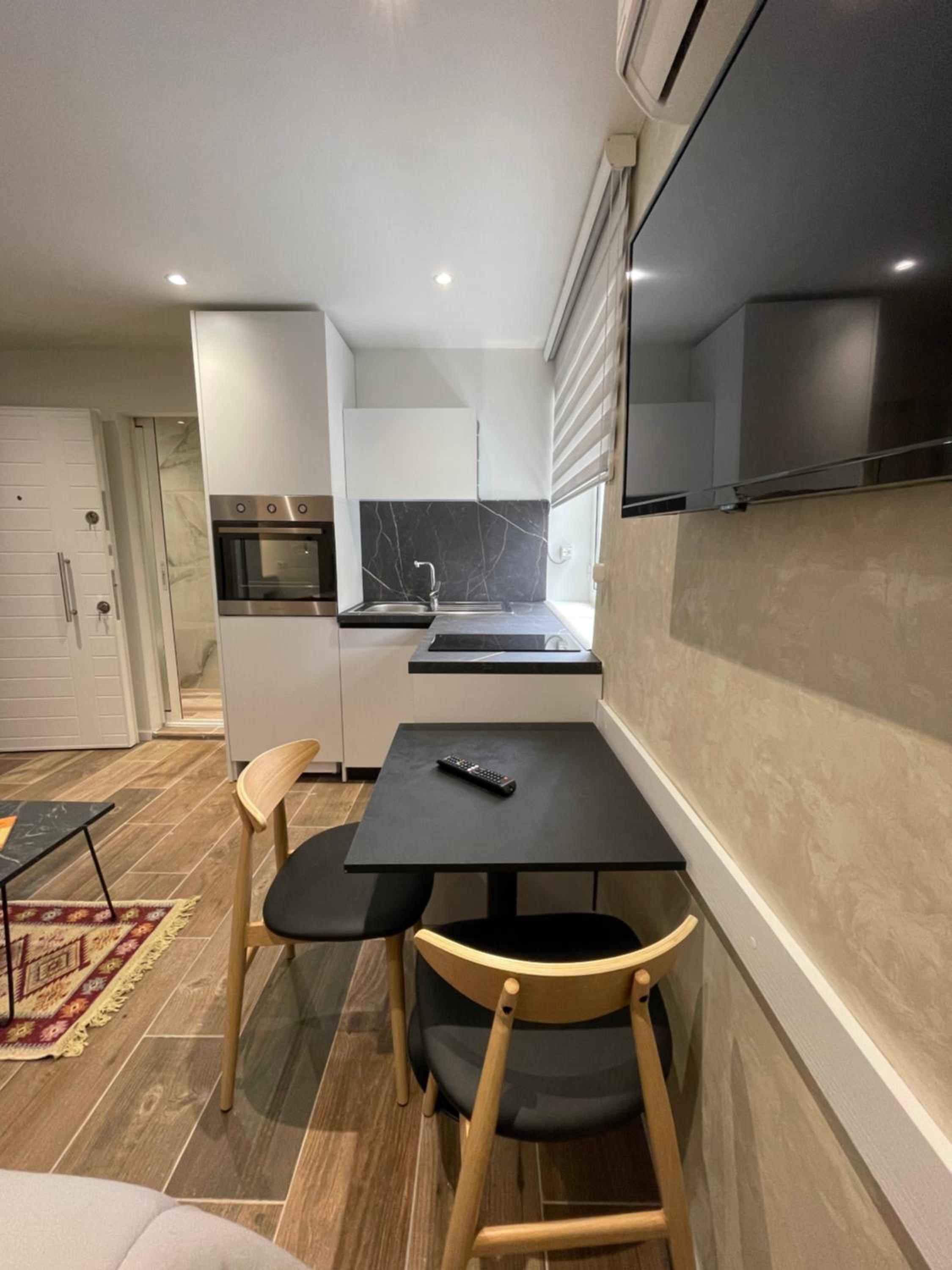Le petite Studio Apartments - ENJOY TRAVEL