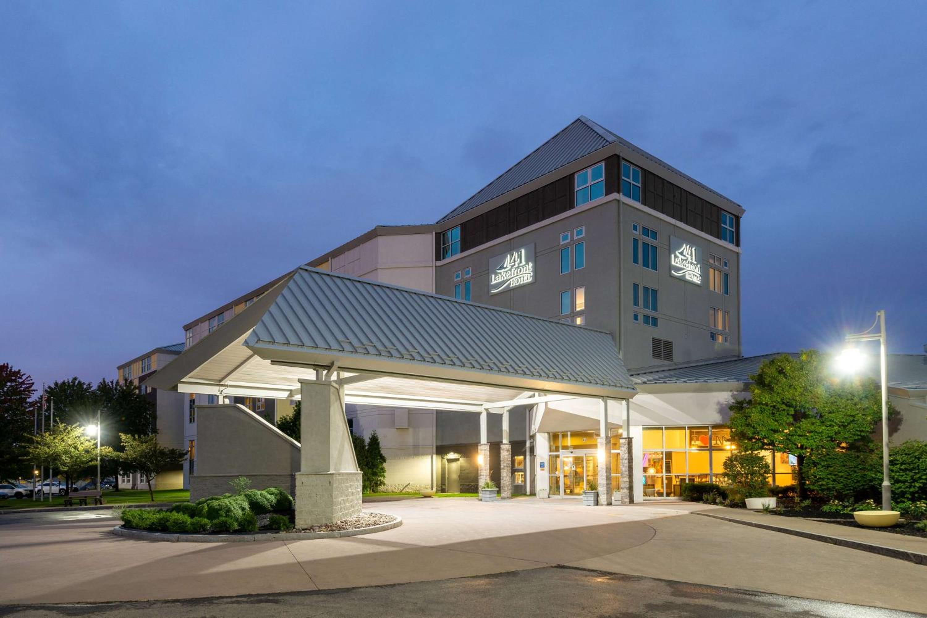 41 Lakefront Hotel, Trademark Collection by Wyndham view 5