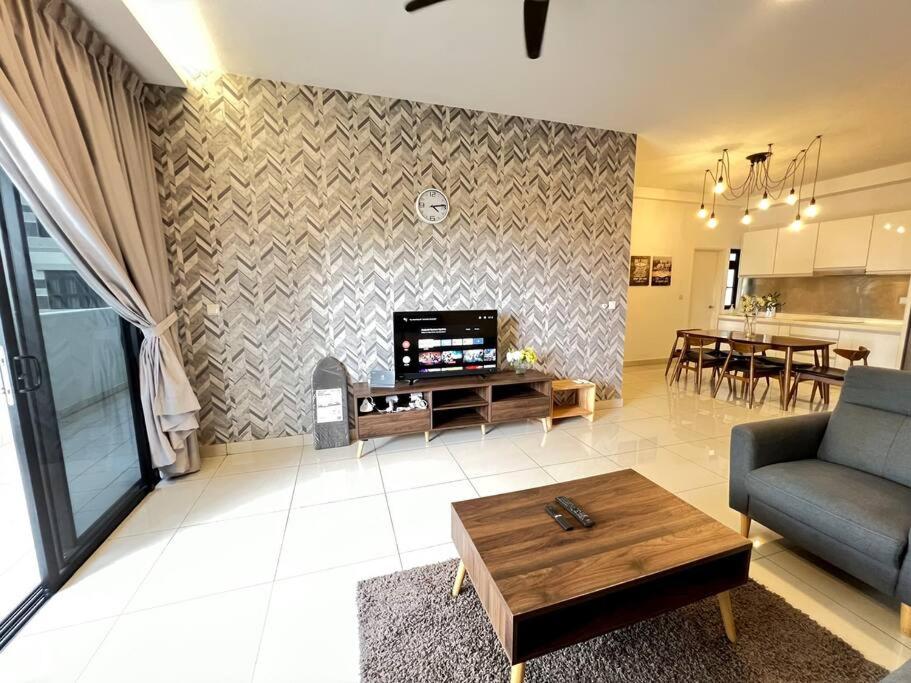 MeridinMedini FamilyTrip 5min to Legoland by VDO Homestay photo 1