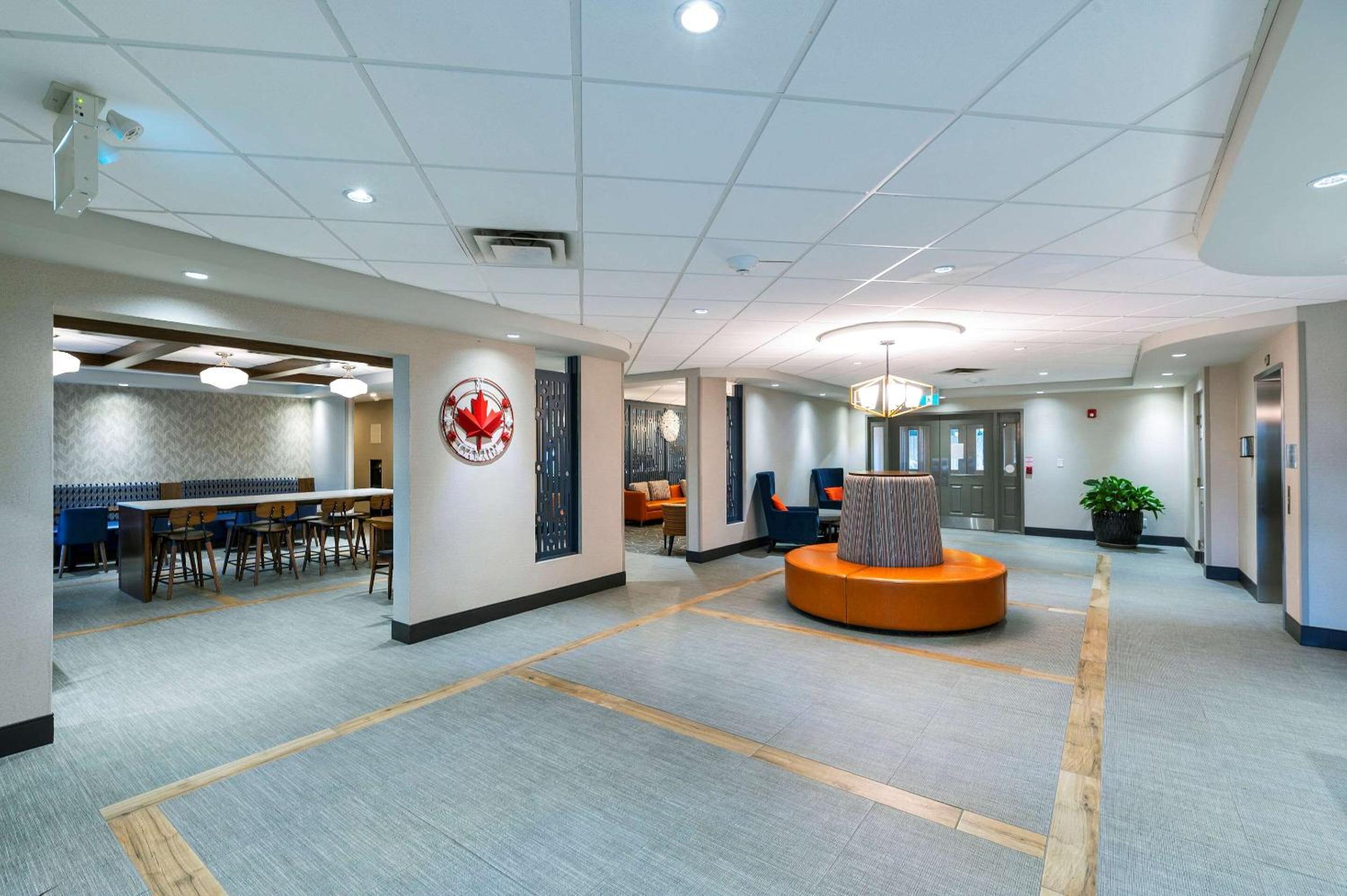 Sarnia Vacations - Comfort Inn - Property Image 4