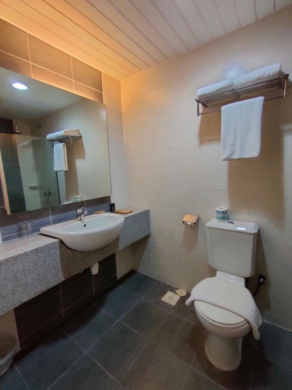 Pavilion Fahrenheit 88 Bukit Bintang 3 bedrooms