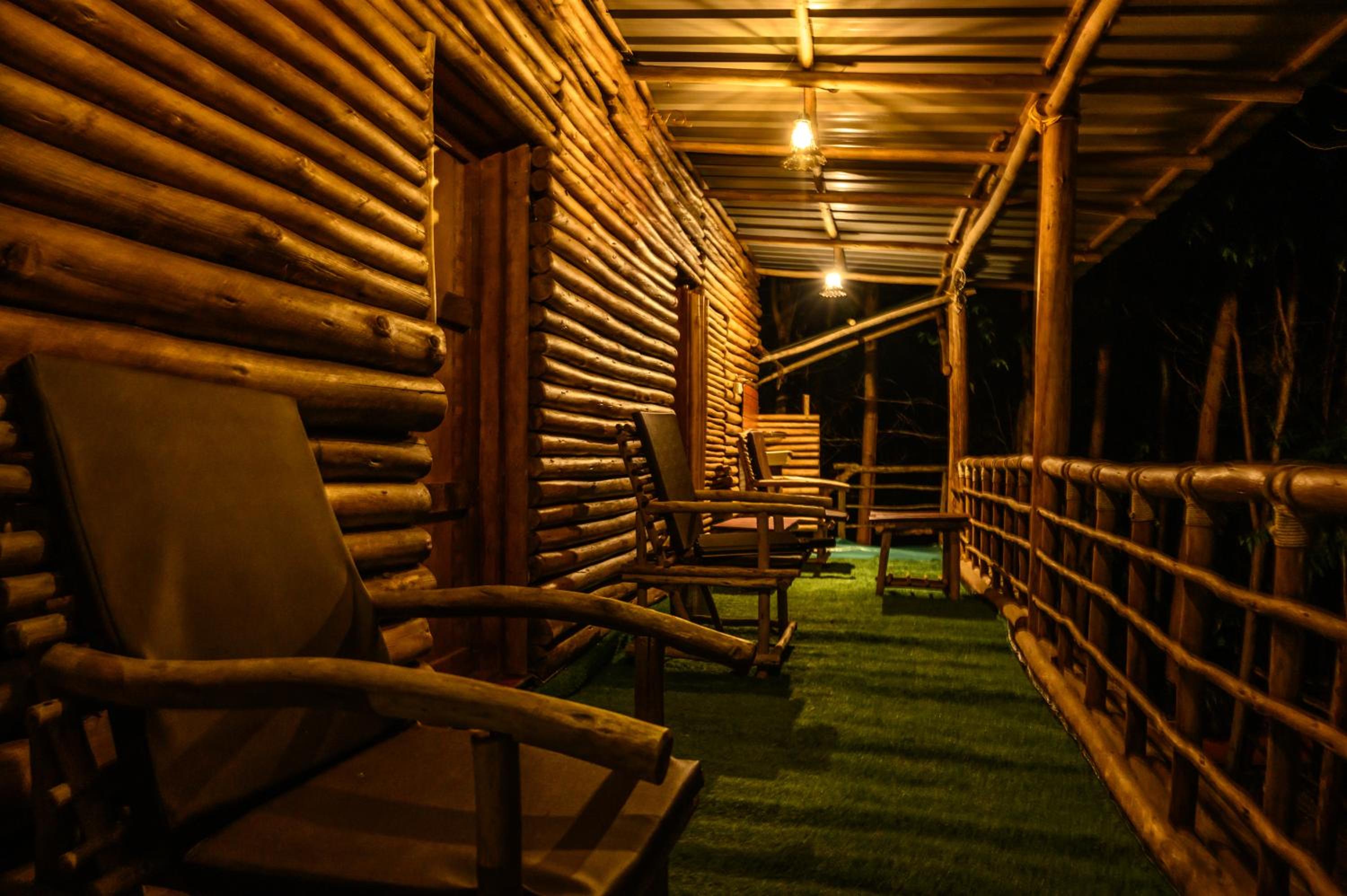 Anandavana Jungle Living By LexStays - Kanthalloor-Marayur view 2