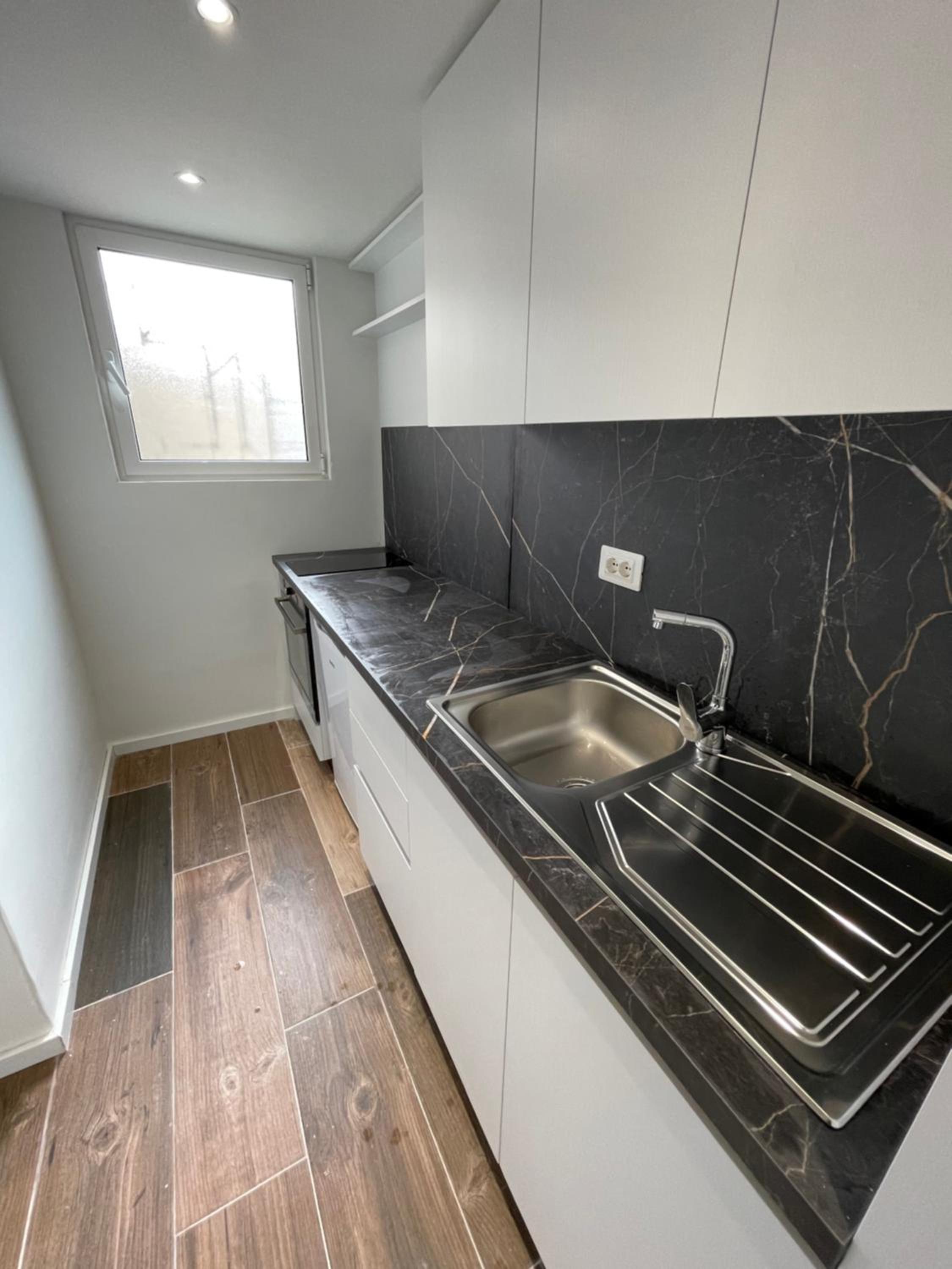 Le petite Studio Apartments - ENJOY TRAVEL
