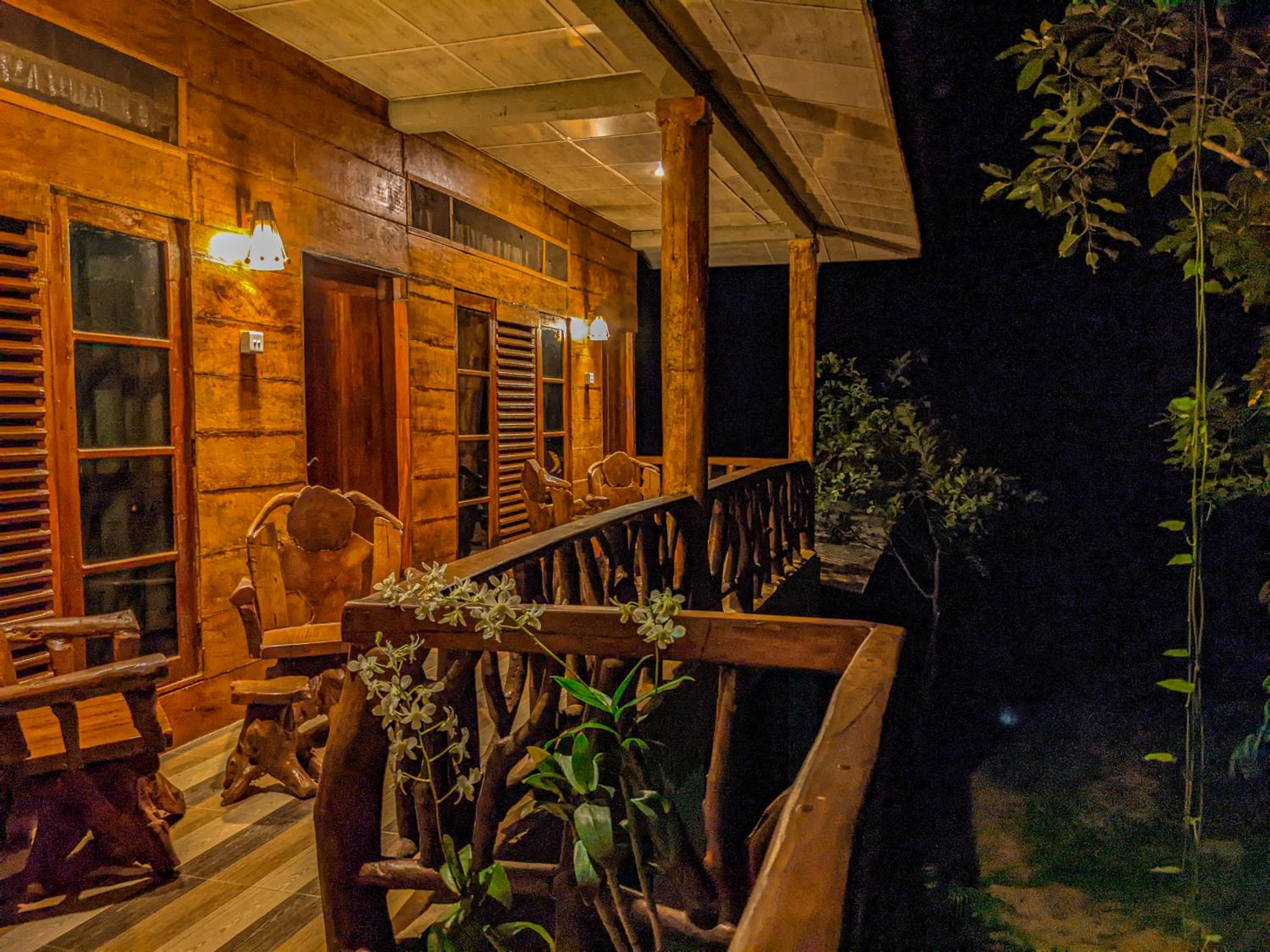 Choona Lodge 'view of sigiriya & pidurangala with sunrise' view 3