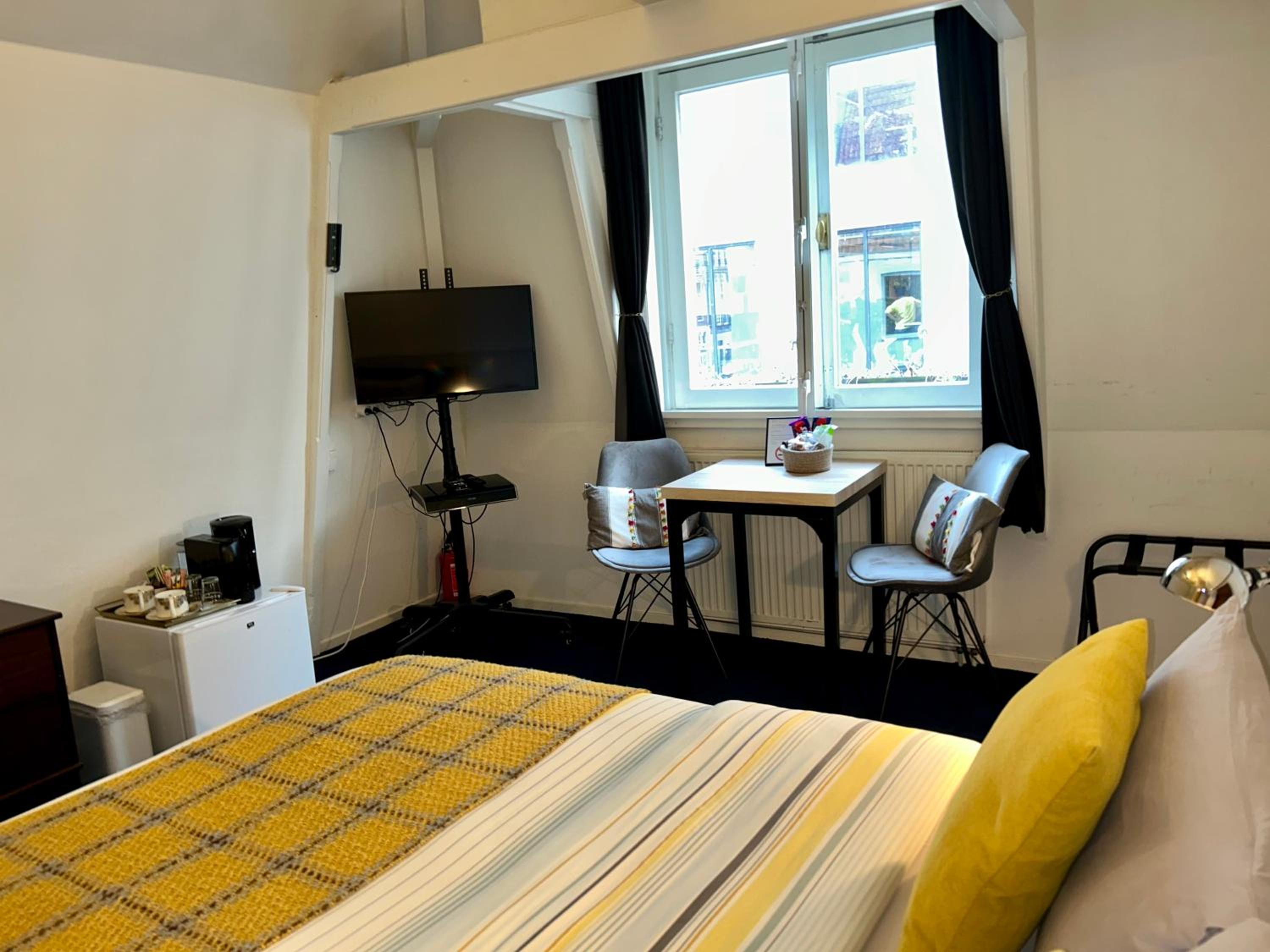 Amsterdam 4 Holiday GuestRooms