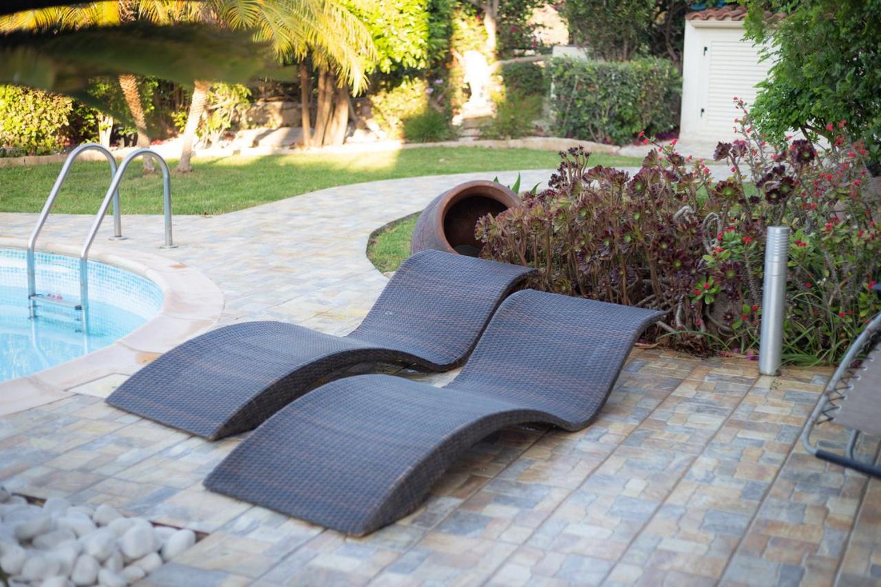 Rafaella villa in Latchi with private garden
