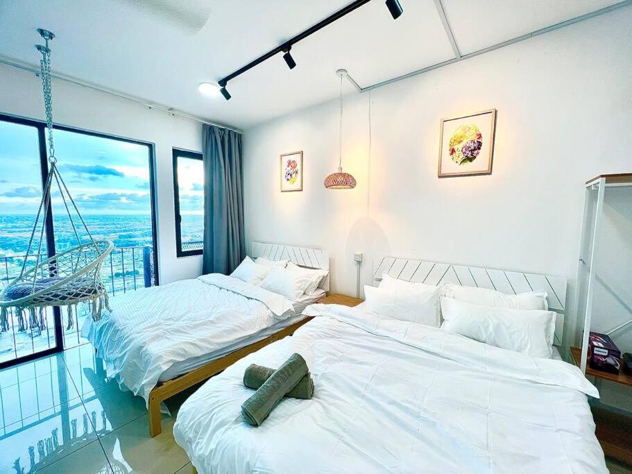 F 1-5 Pax 3bed Cozy Home Studio Trefoil Setia Alam WIFI & TV photo 5