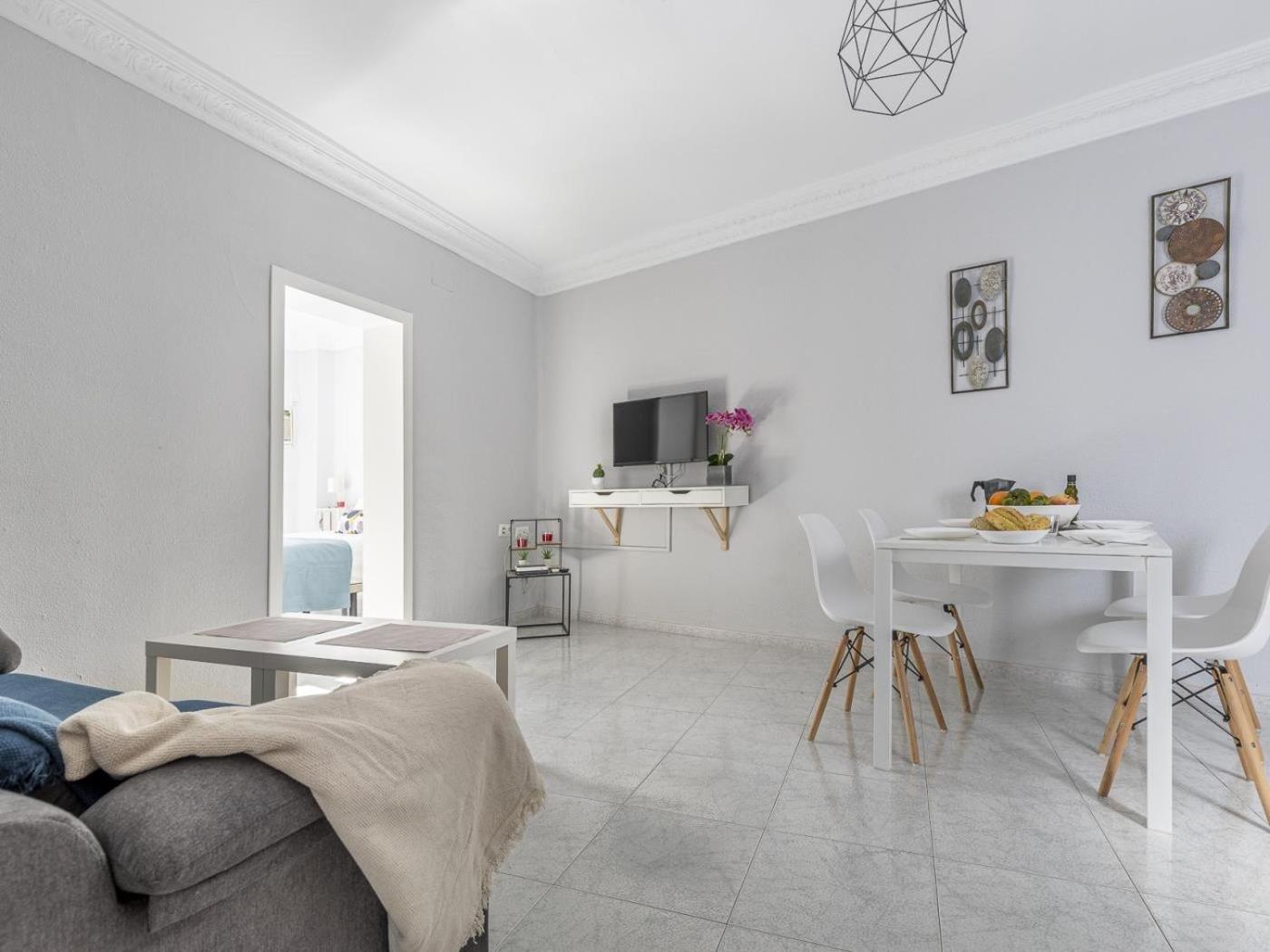 Pureza dreams de Sevilla Oasis en Triana