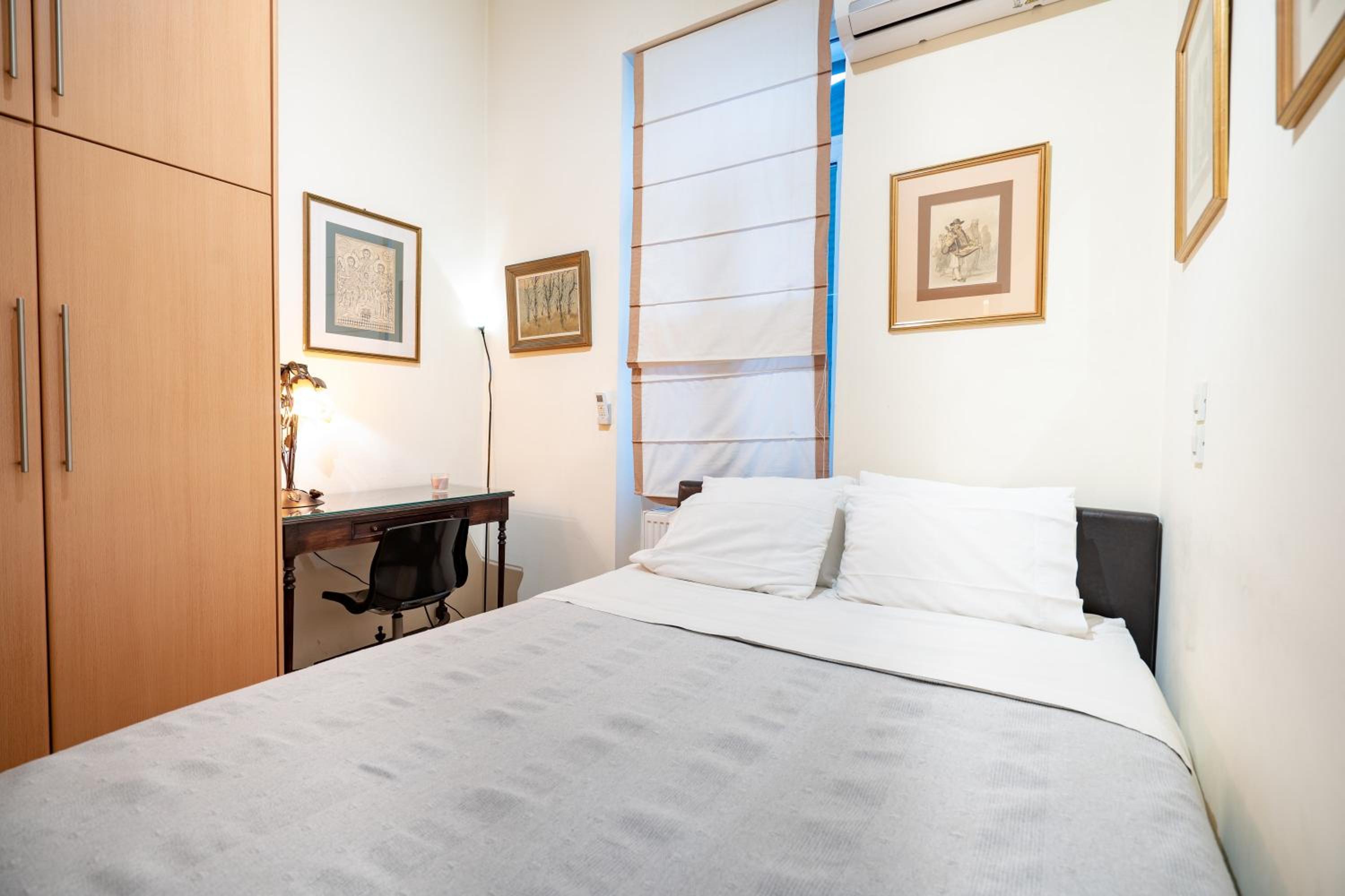 Acropolis metro st 3 bedrms 6 pers maisonette by MPS