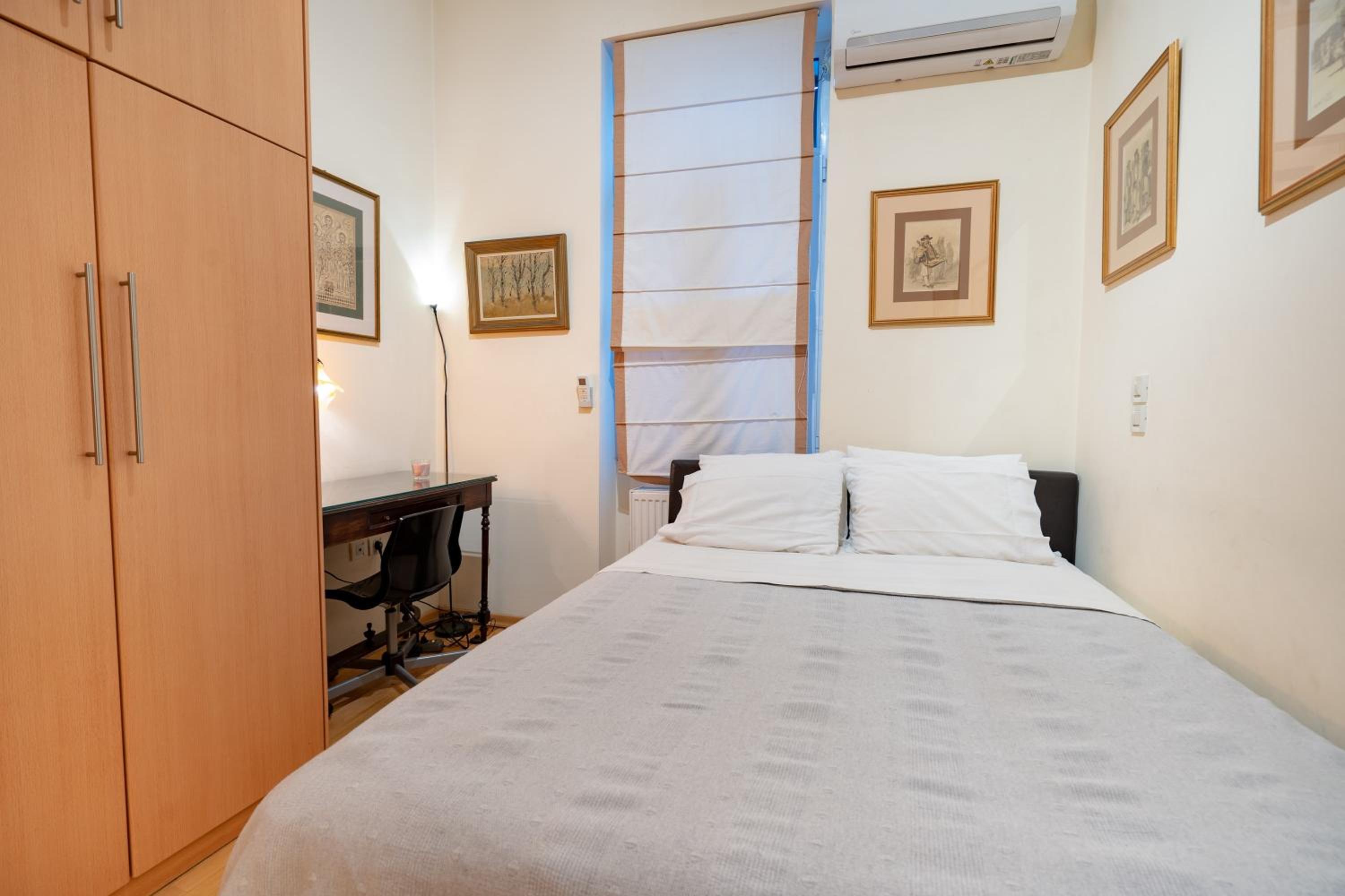 Acropolis metro st 3 bedrms 6 pers maisonette by MPS