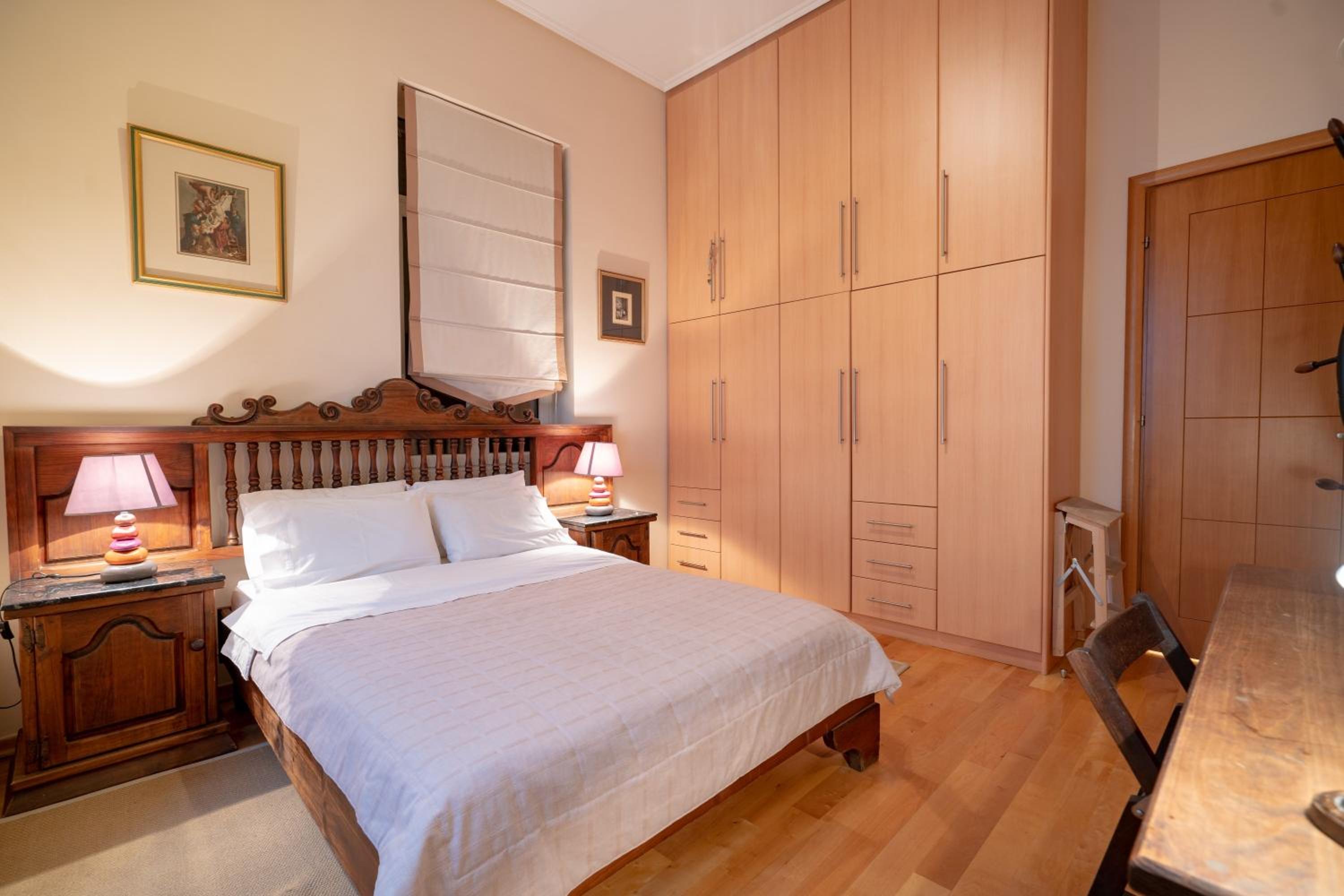 Acropolis metro st 3 bedrms 6 pers maisonette by MPS