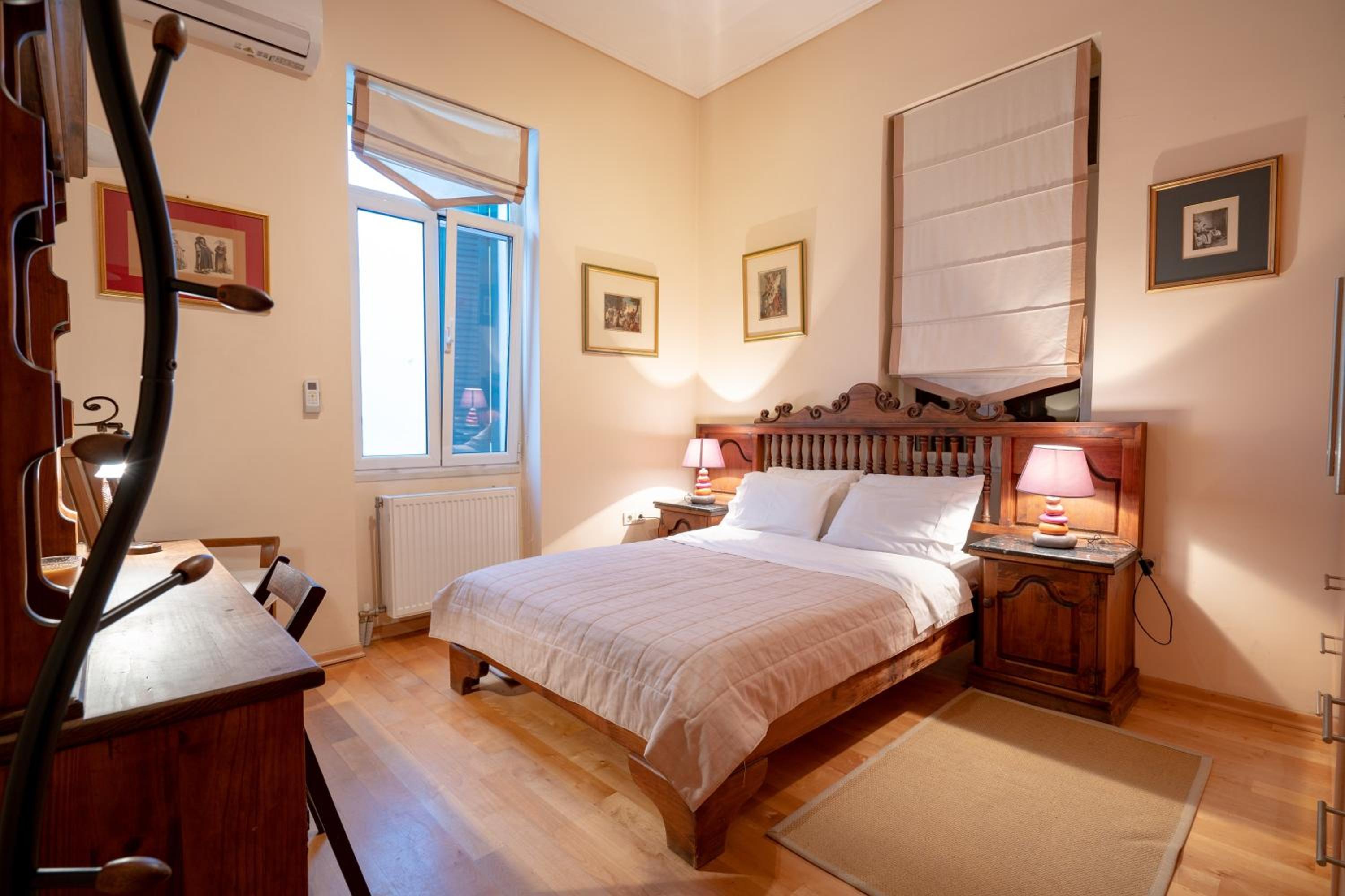 Acropolis metro st 3 bedrms 6 pers maisonette by MPS