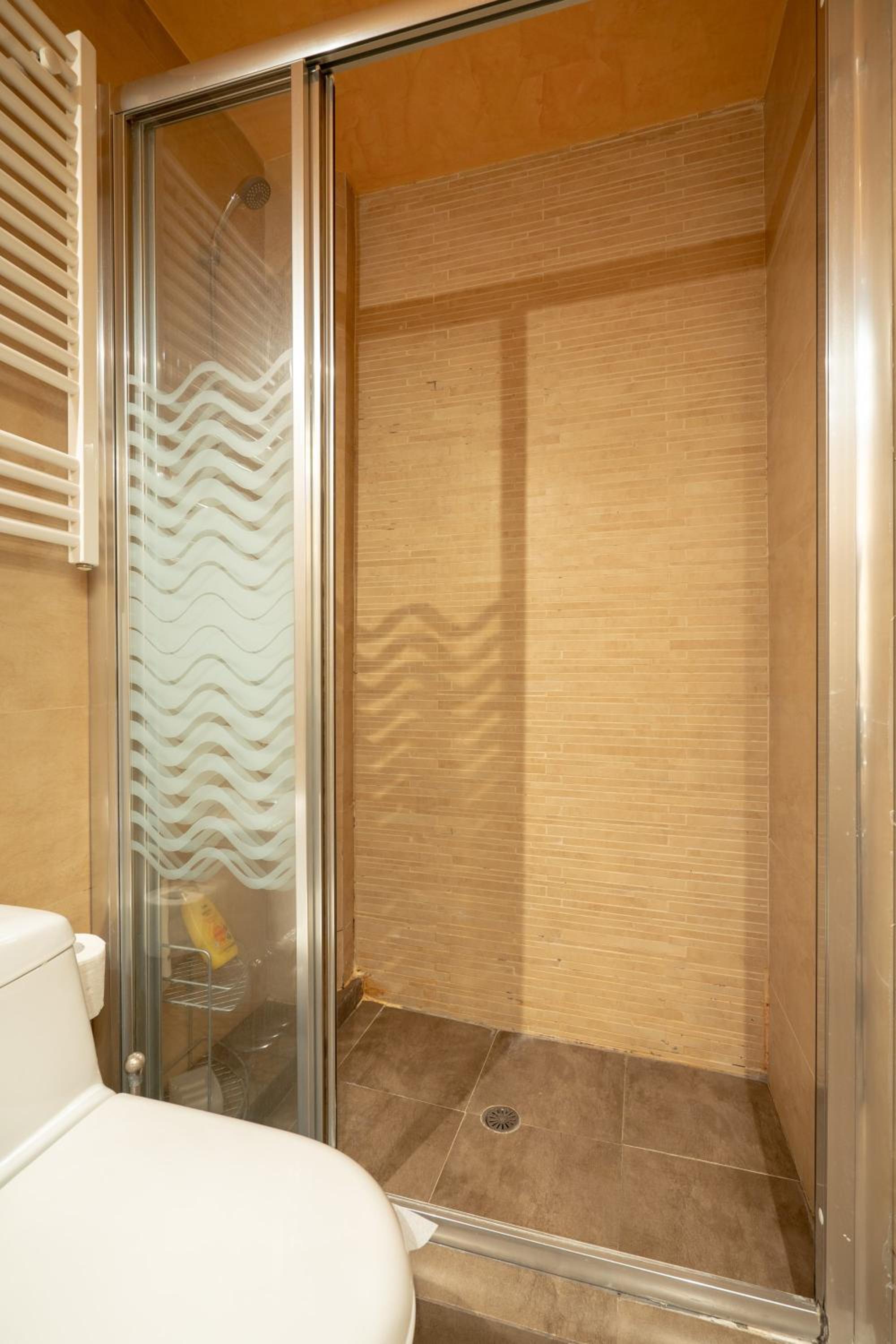 Acropolis metro st 3 bedrms 6 pers maisonette by MPS