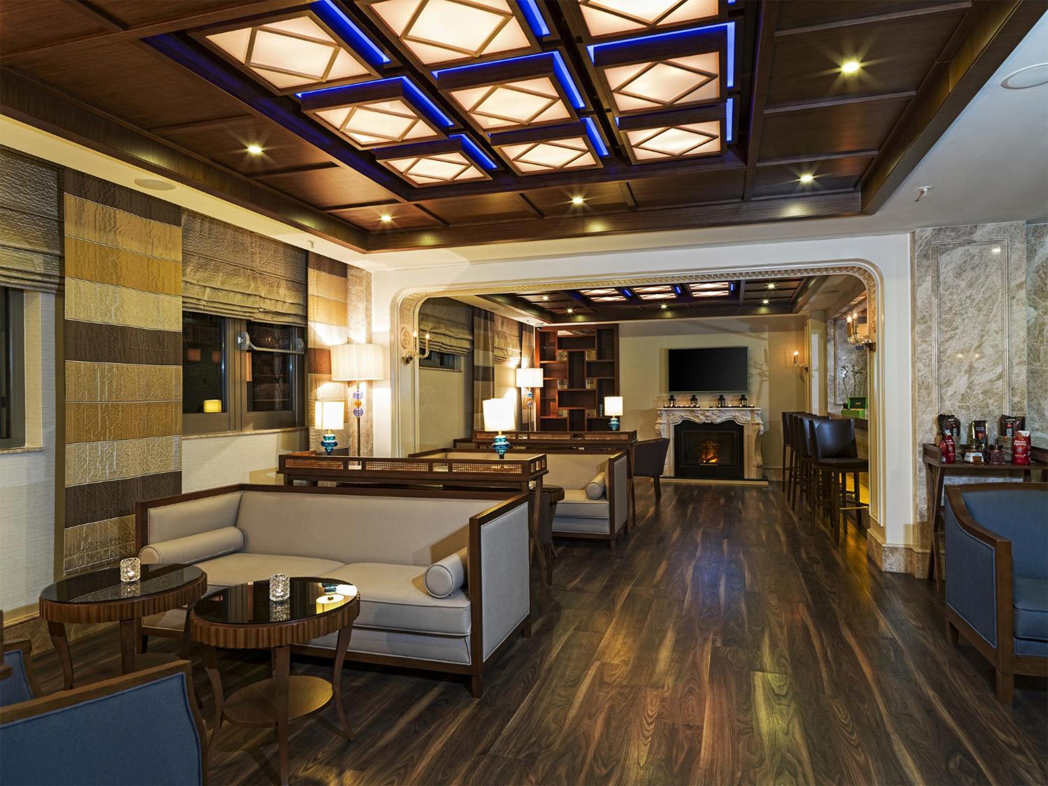 Manesol Boutique Galata - Image 10