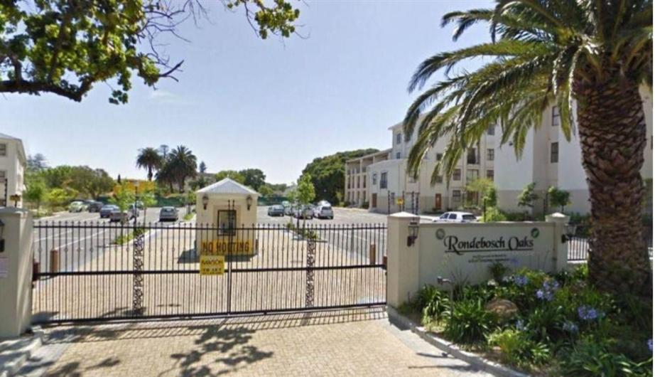 Happy Home Rondebosch view 3