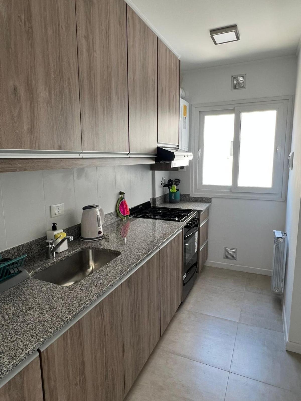 Departamento a metros del parque 3ro C