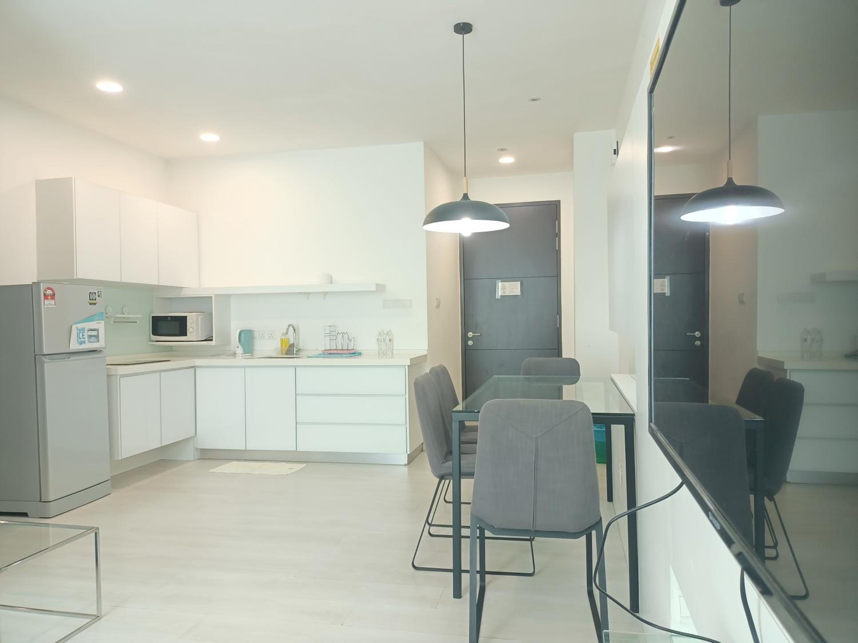 Deluxe Suites Stay, Netflix,2BR, view 4