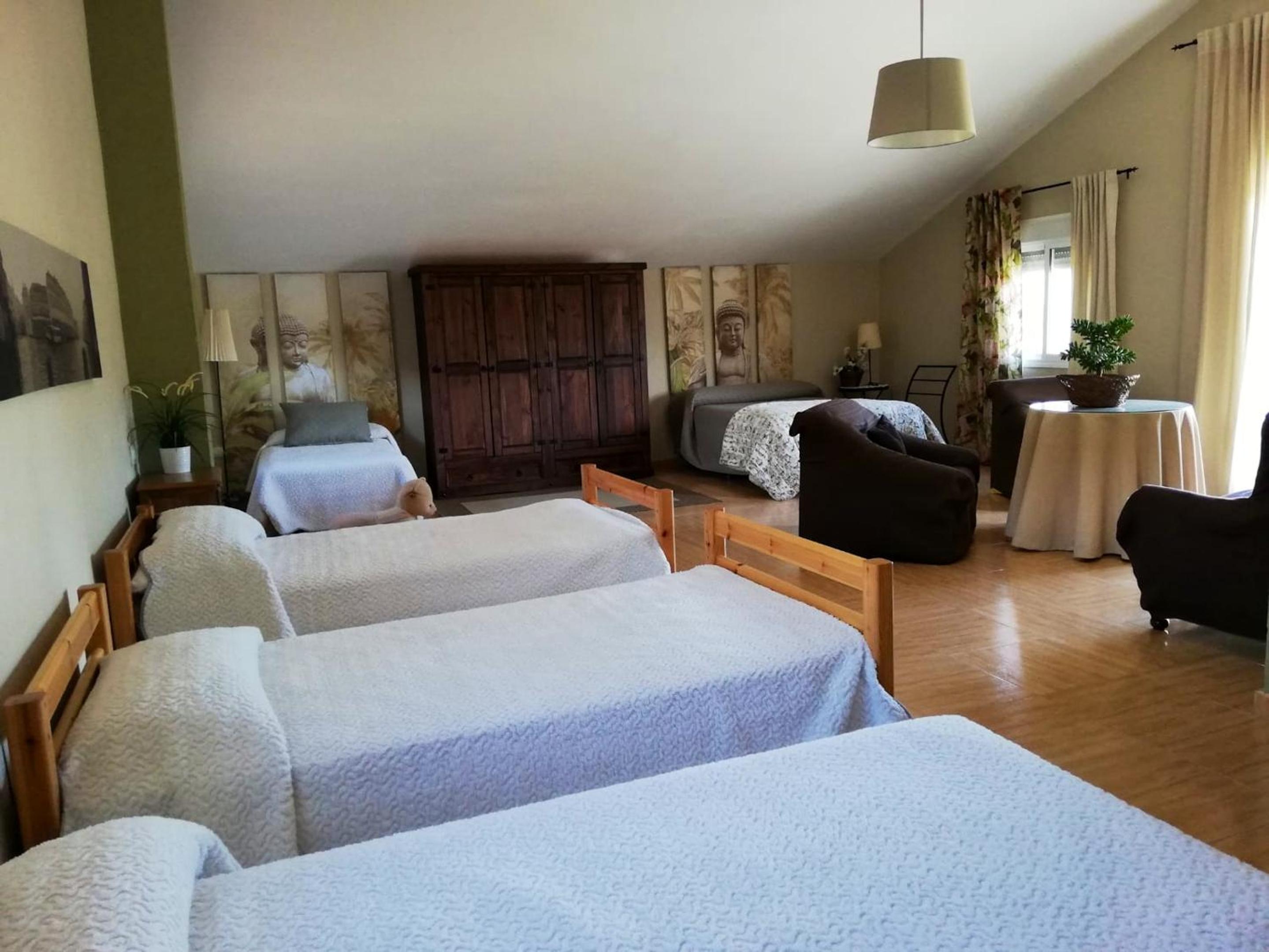 Spacious Villa with Private Pool, Mountain View, in Ubriquea