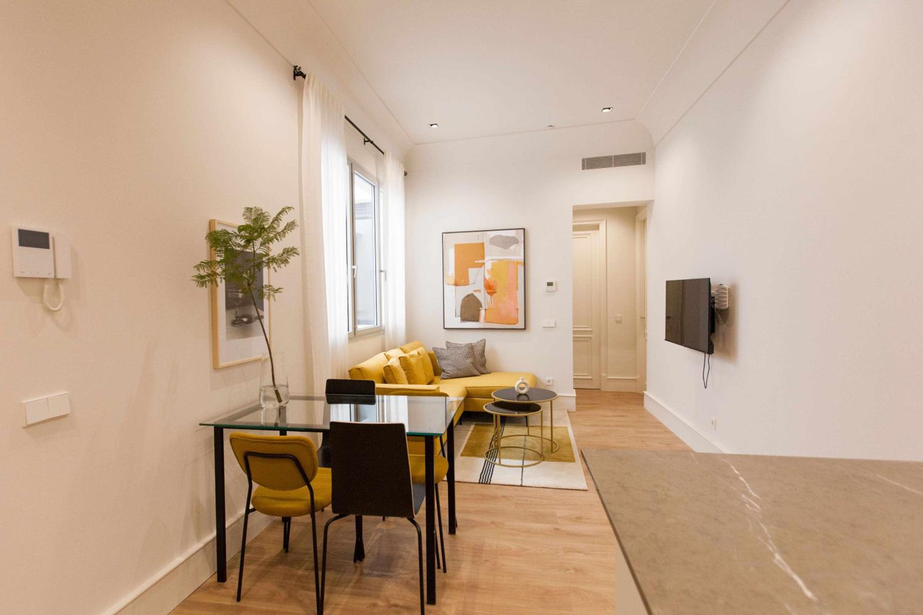 ISG Apartments Cedaceros 12 view 3