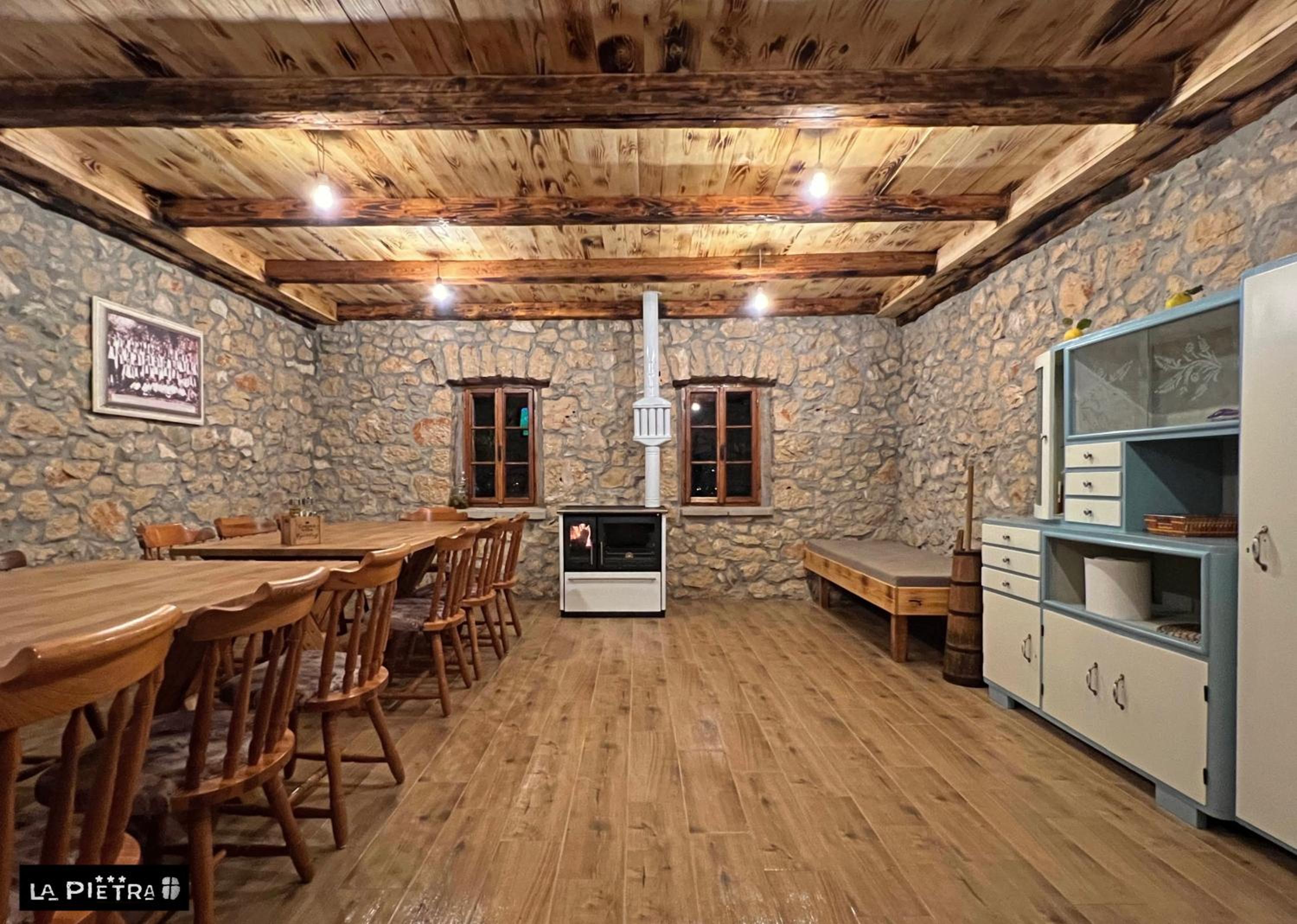 La Pietra Family Hotel