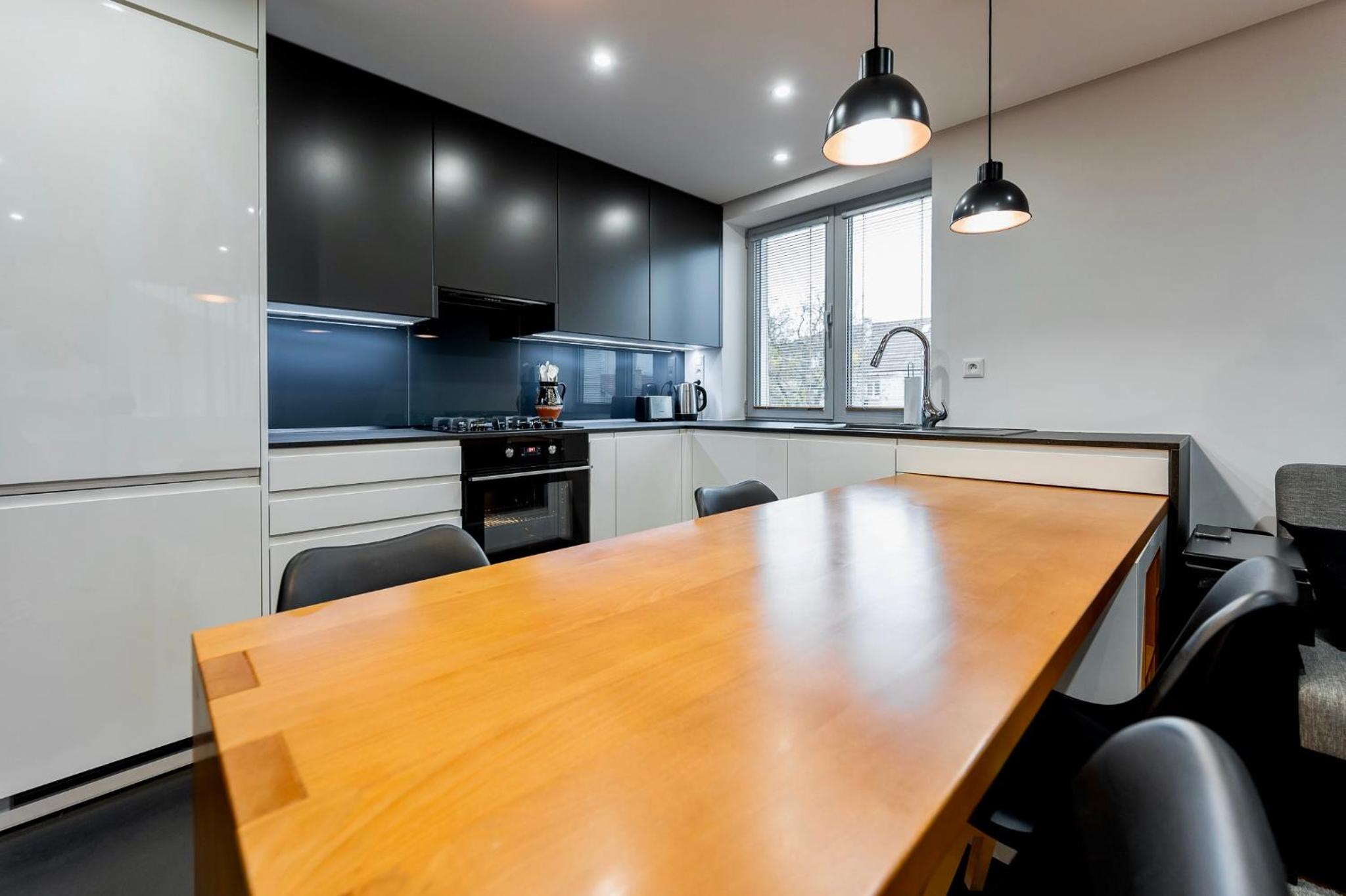 Luxury Apartment in the City Centre view 2