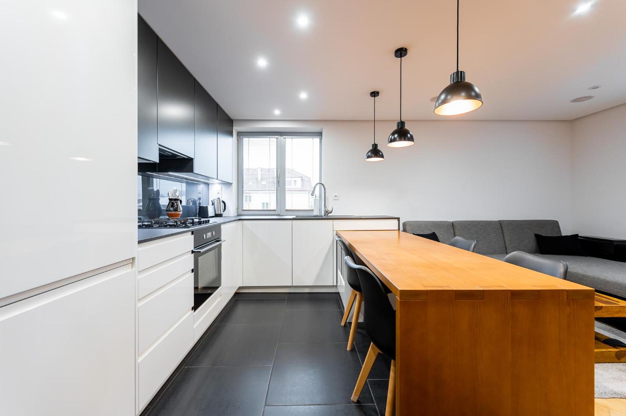 Luxury Apartment in the City Centre view 3