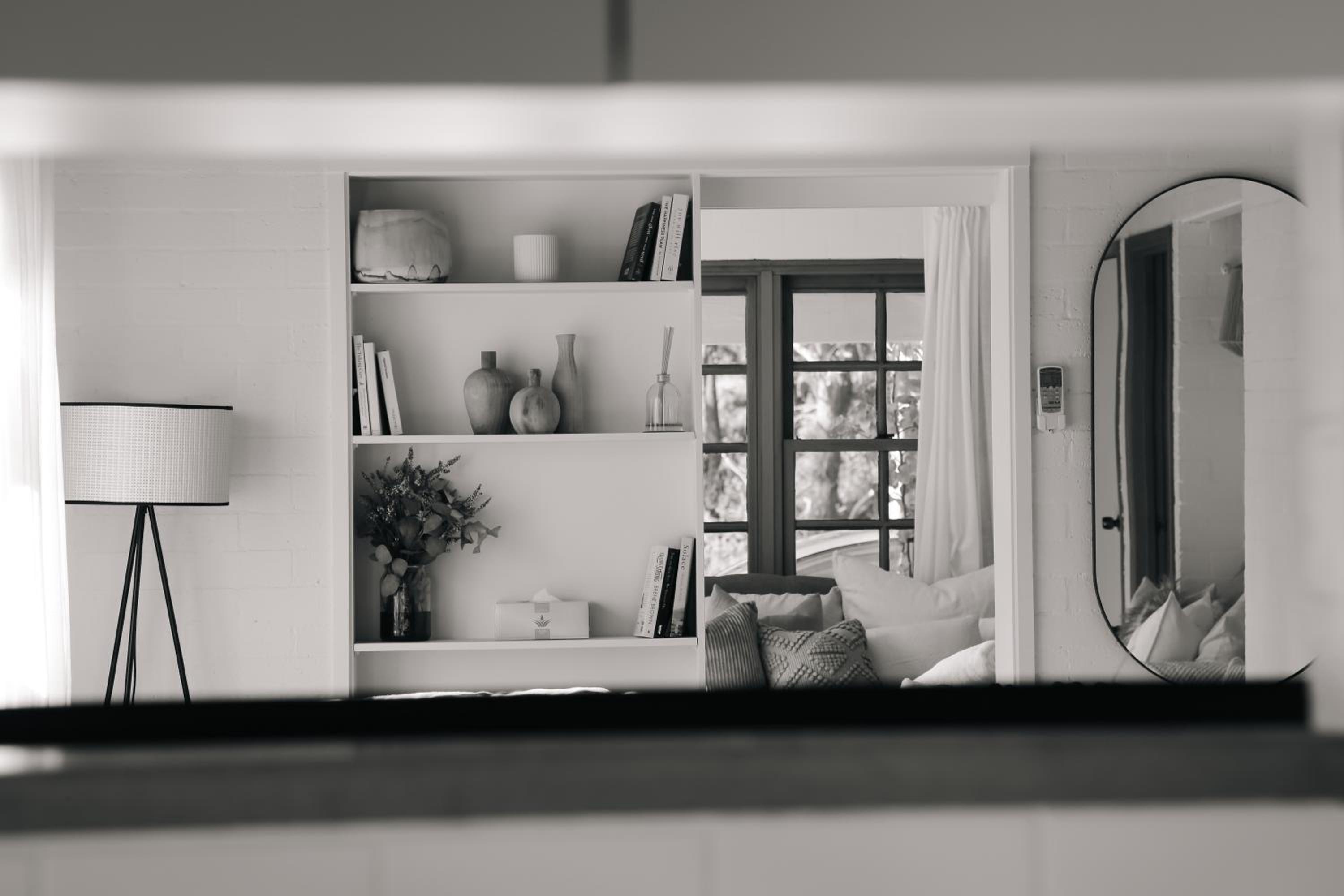 The Pine Tree Cottage - Charming cottage close to Canberra