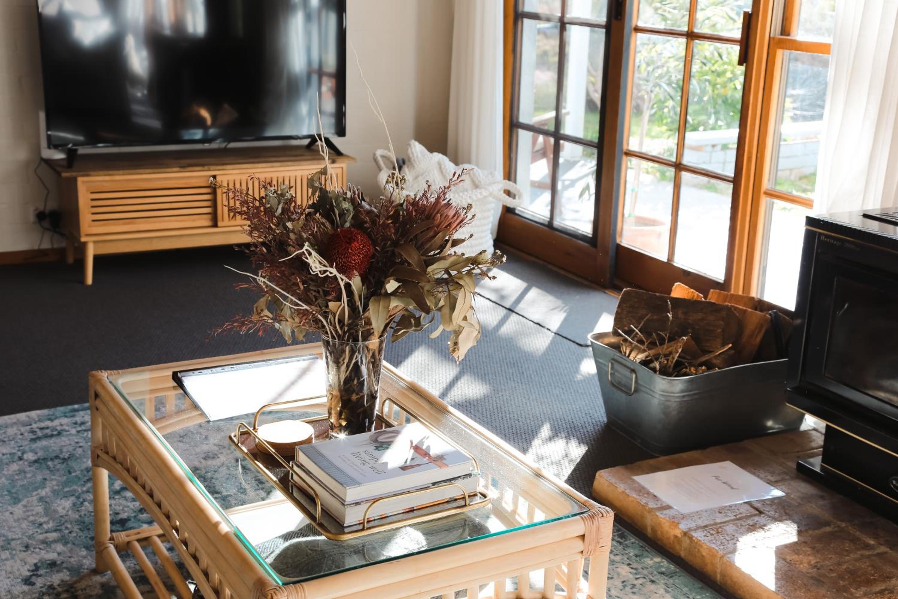 The Pine Tree Cottage - Charming cottage close to Canberra