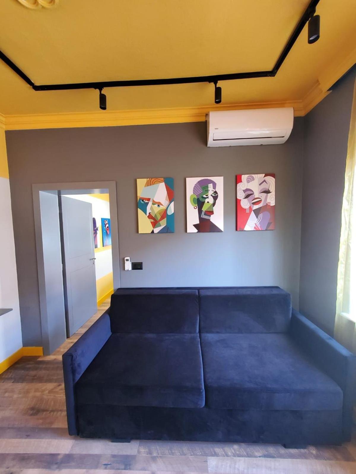 Helga’s Sunset apartment