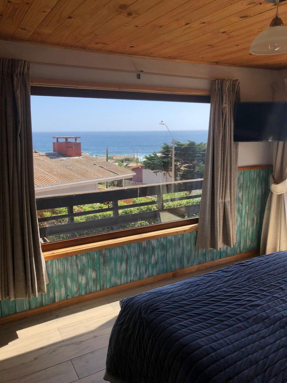 Hostal F